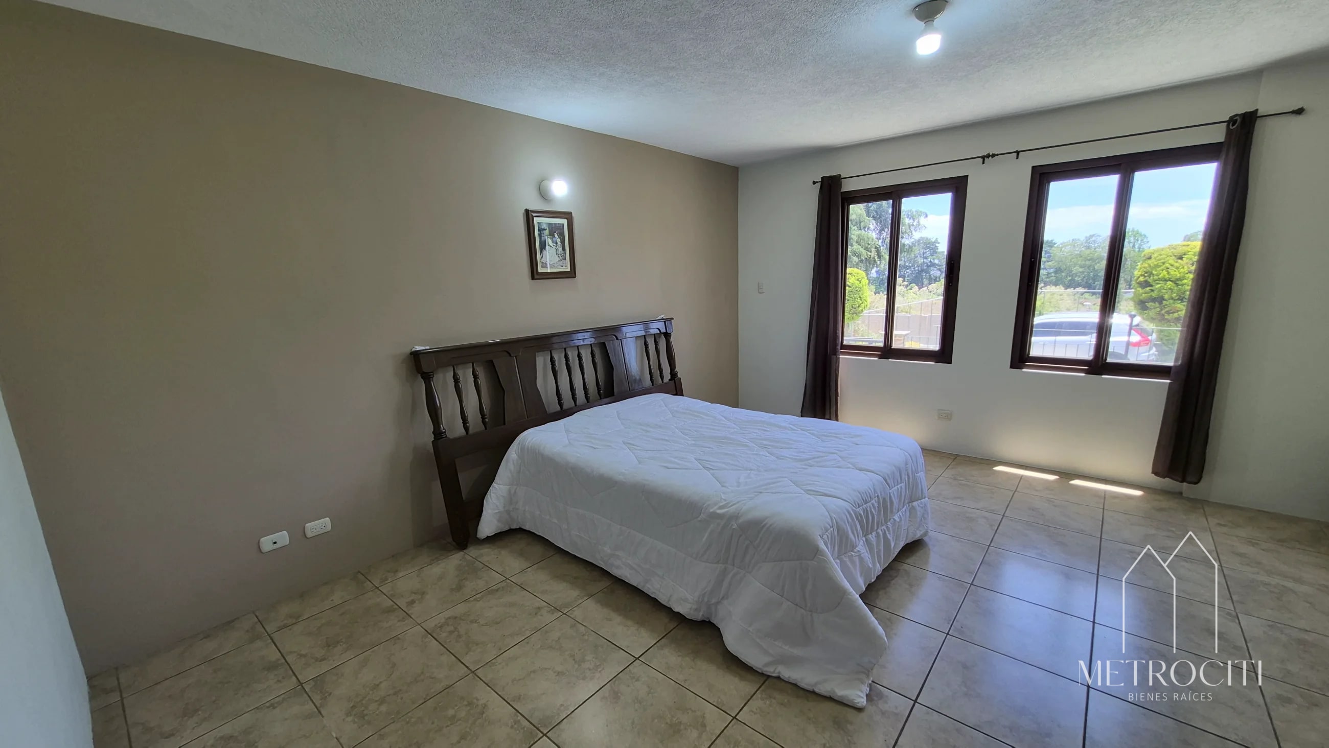 En venta hermosa casa de esquina en carretera a El Salvador - 8
