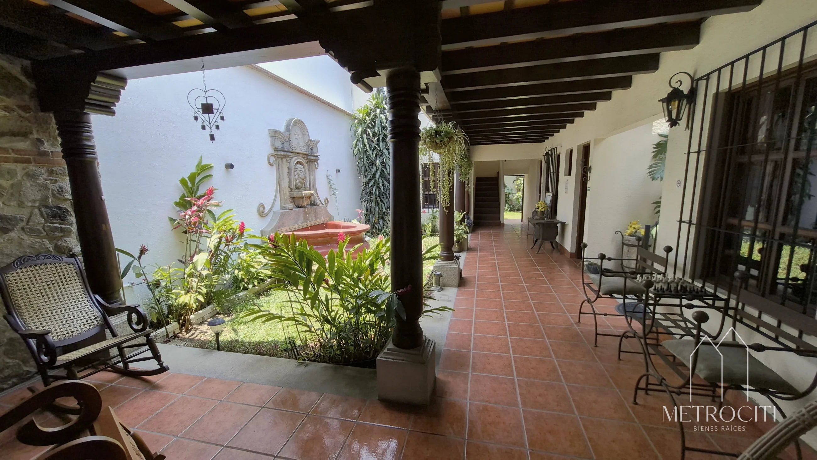 Se renta amplia casa estilo colonial en Antigua Guatemala - 13