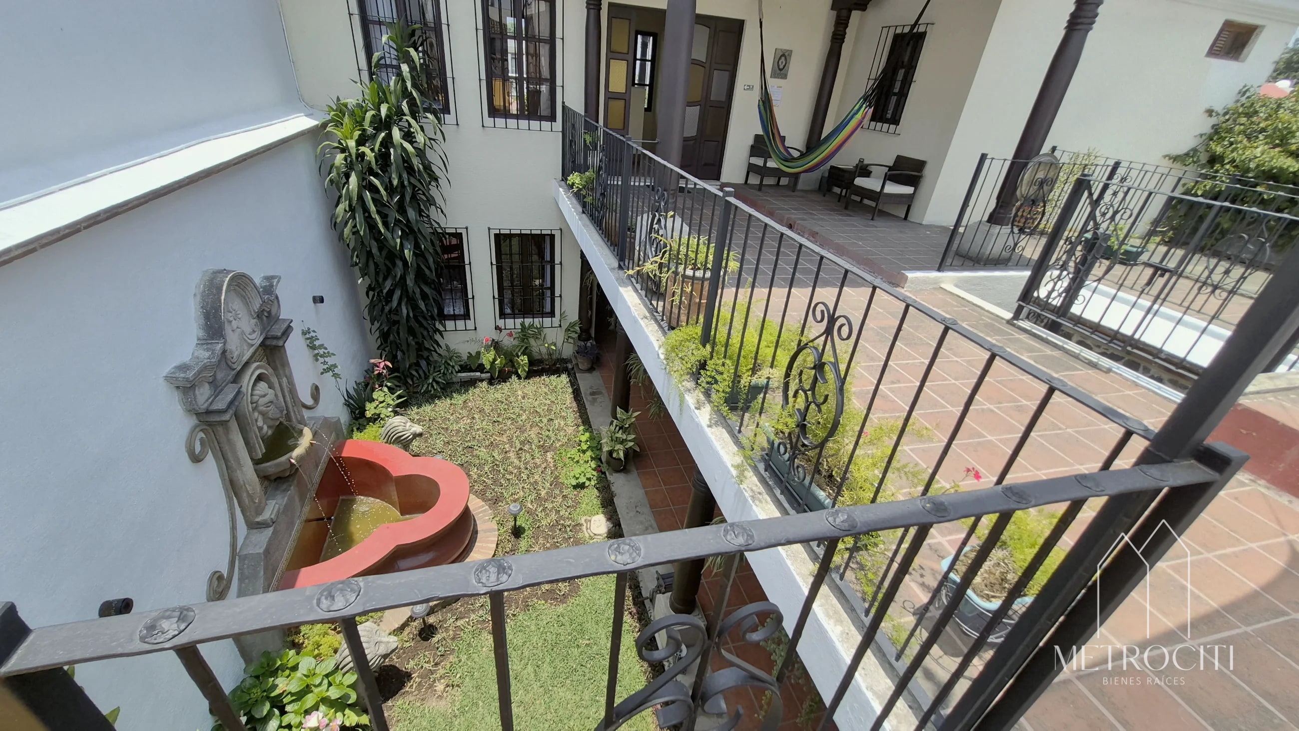 Se renta amplia casa estilo colonial en Antigua Guatemala - 12