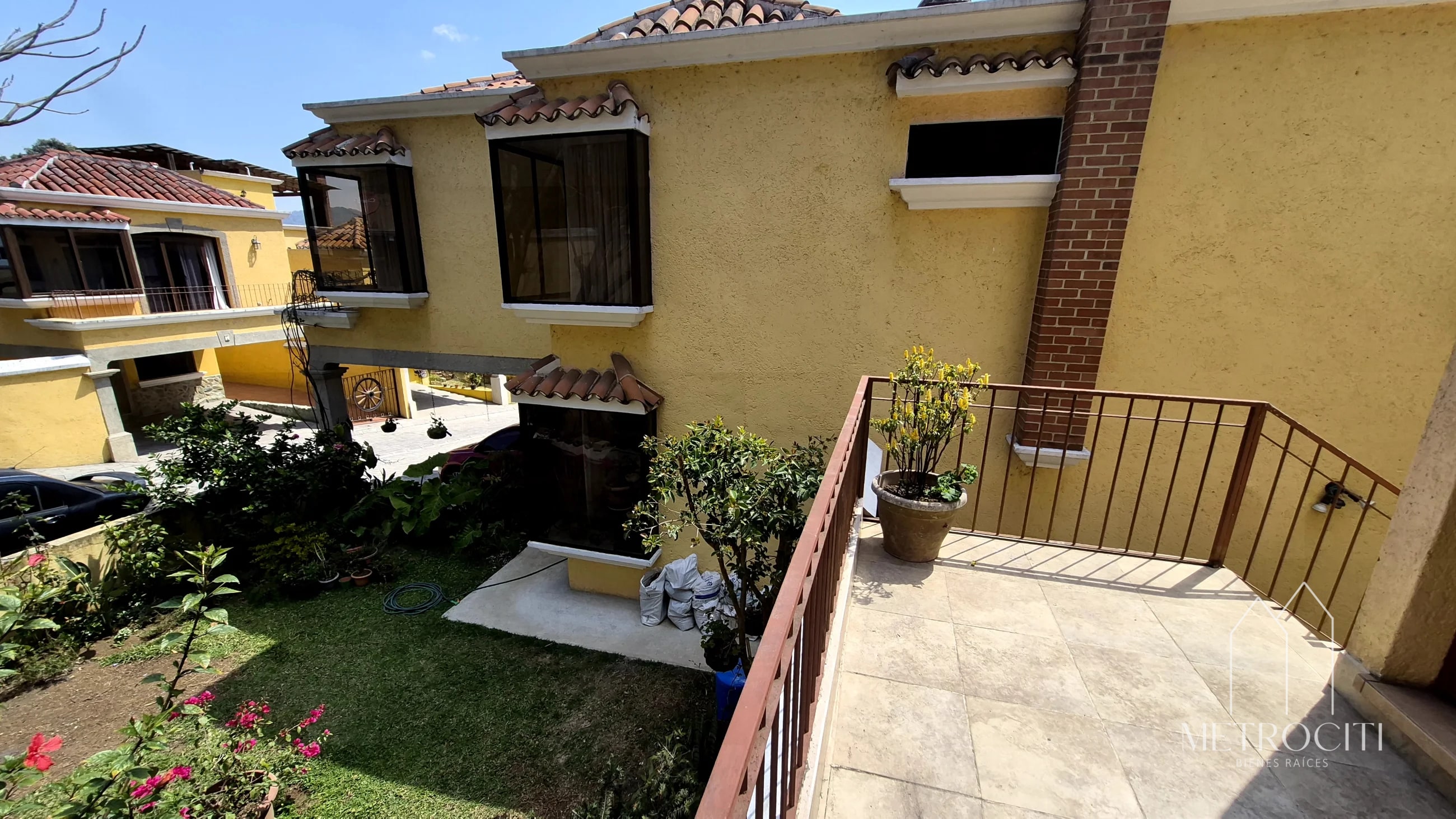 Se vende amplia casa en Milpas Altas, San Lucas Sacatepquez — Casa en Venta en Santa Lucía Milpas Altas, Sacatepéquez — foto 2 de 12