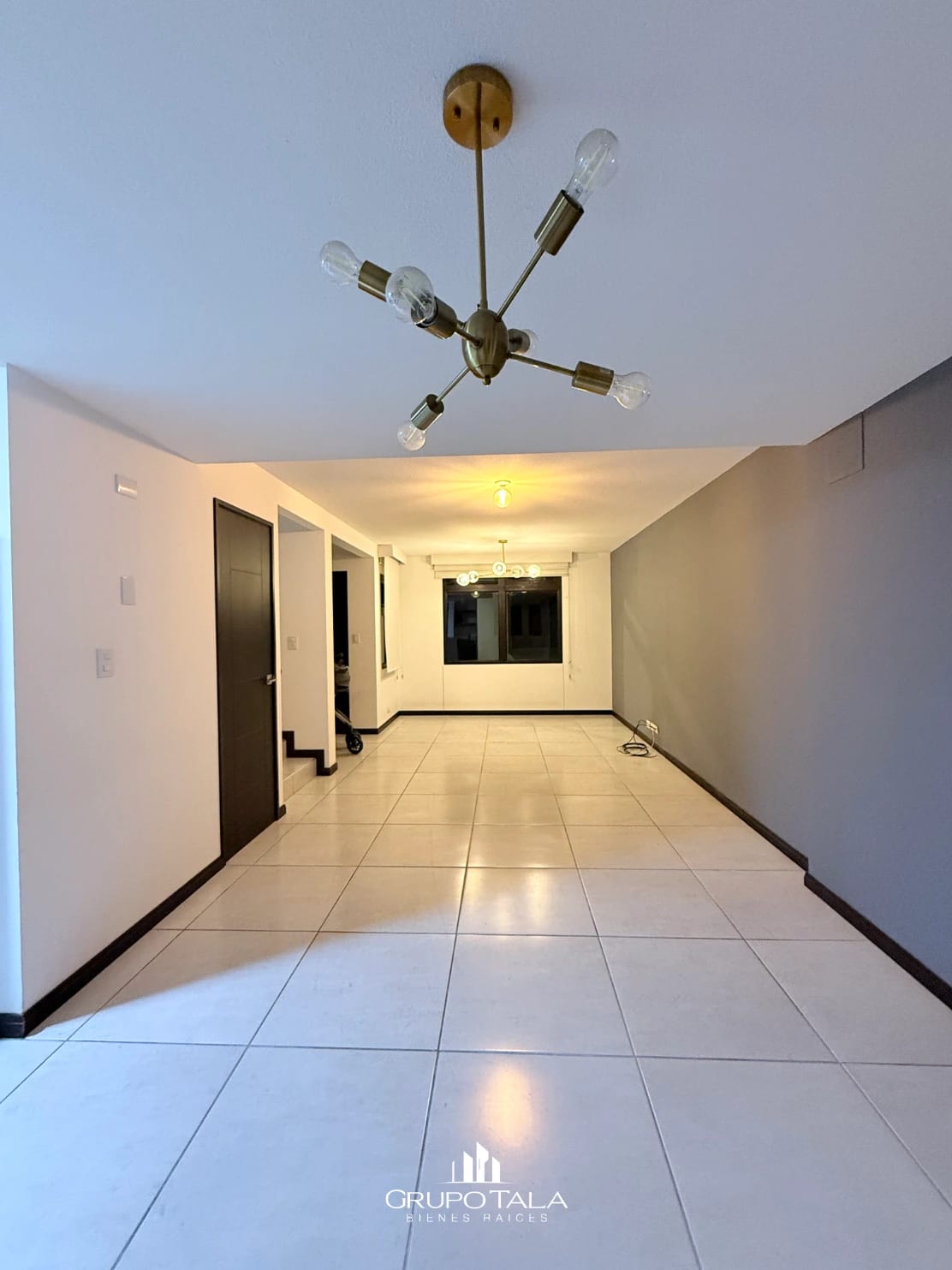 Hermosa Casa en renta Mixco Condado Naranjo — Casa en Alquiler en Condado Naranjo, Zona 4 Mixco, Guatemala, Ciudad — foto 3 de 10