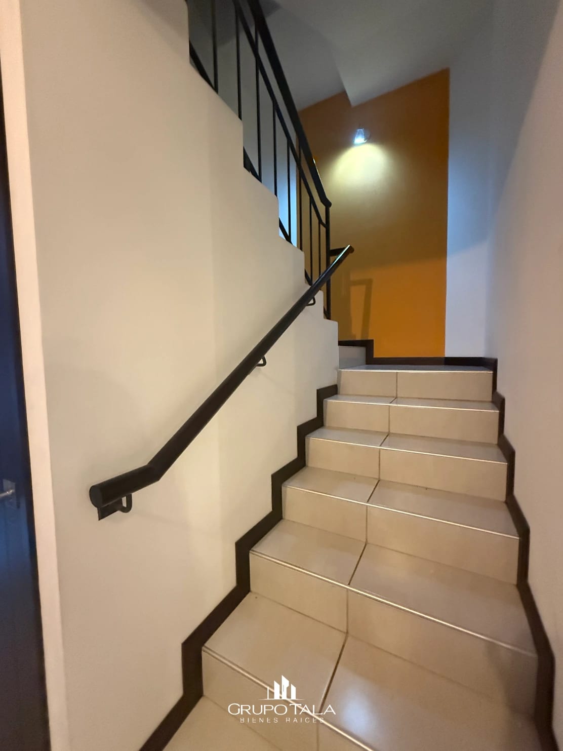 Hermosa Casa en renta Mixco Condado Naranjo — Casa en Alquiler en Condado Naranjo, Zona 4 Mixco, Guatemala, Ciudad — foto 9 de 10