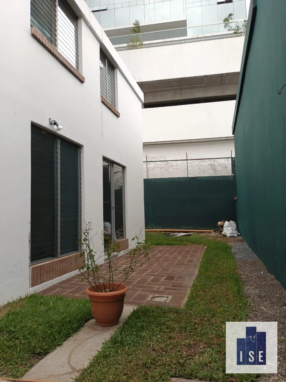 Casa en Alquiler Z.10 dentro de condominio — Casa en Venta en Zona 10, Guatemala, Ciudad — foto 9 de 10