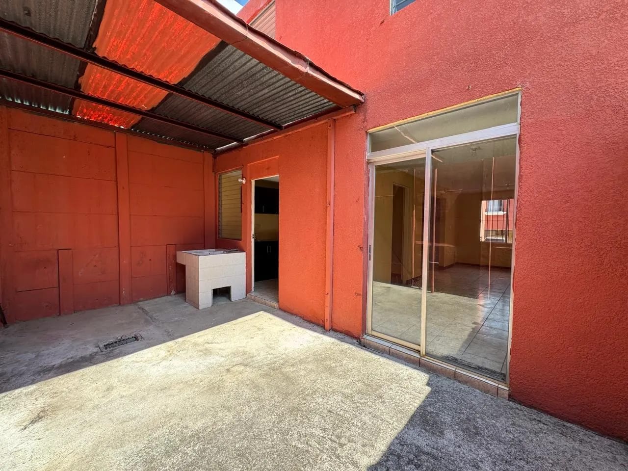 Rento Casa de 4 Habs en Villas la Meseta, San Lucas — Casa en Alquiler en San Lucas Sacatepéquez, Sacatepéquez — foto 4 de 17