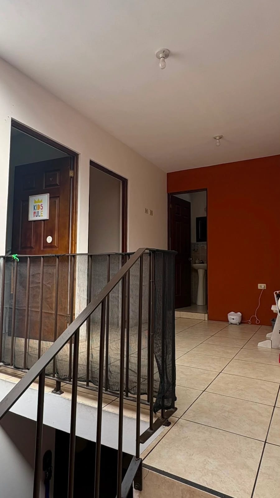 Vendo Casa en Colonia Lo de Coy Zona 1 de Mixco — Casa en Venta en Zona 1 Mixco, Guatemala, Ciudad — foto 4 de 9