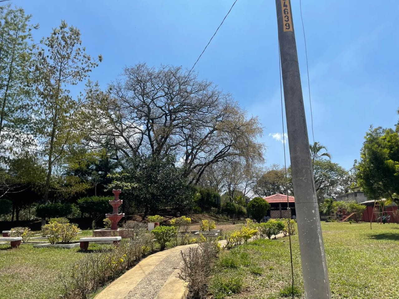 Vendo Casa en Residencial Villas de Arcangel Zona 2 — Casa en Venta en Zona 2, Guatemala, Ciudad — foto 9 de 11