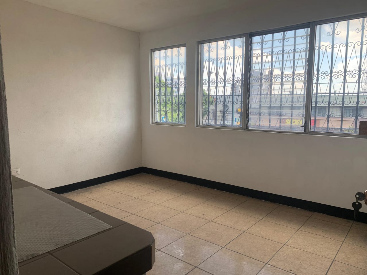 Vendo Inmueble de Uso Mixto en Calle Principal, Calle Marti Zona 6 — Casa en Venta en Zona 6, Guatemala, Ciudad — foto 3 de 17