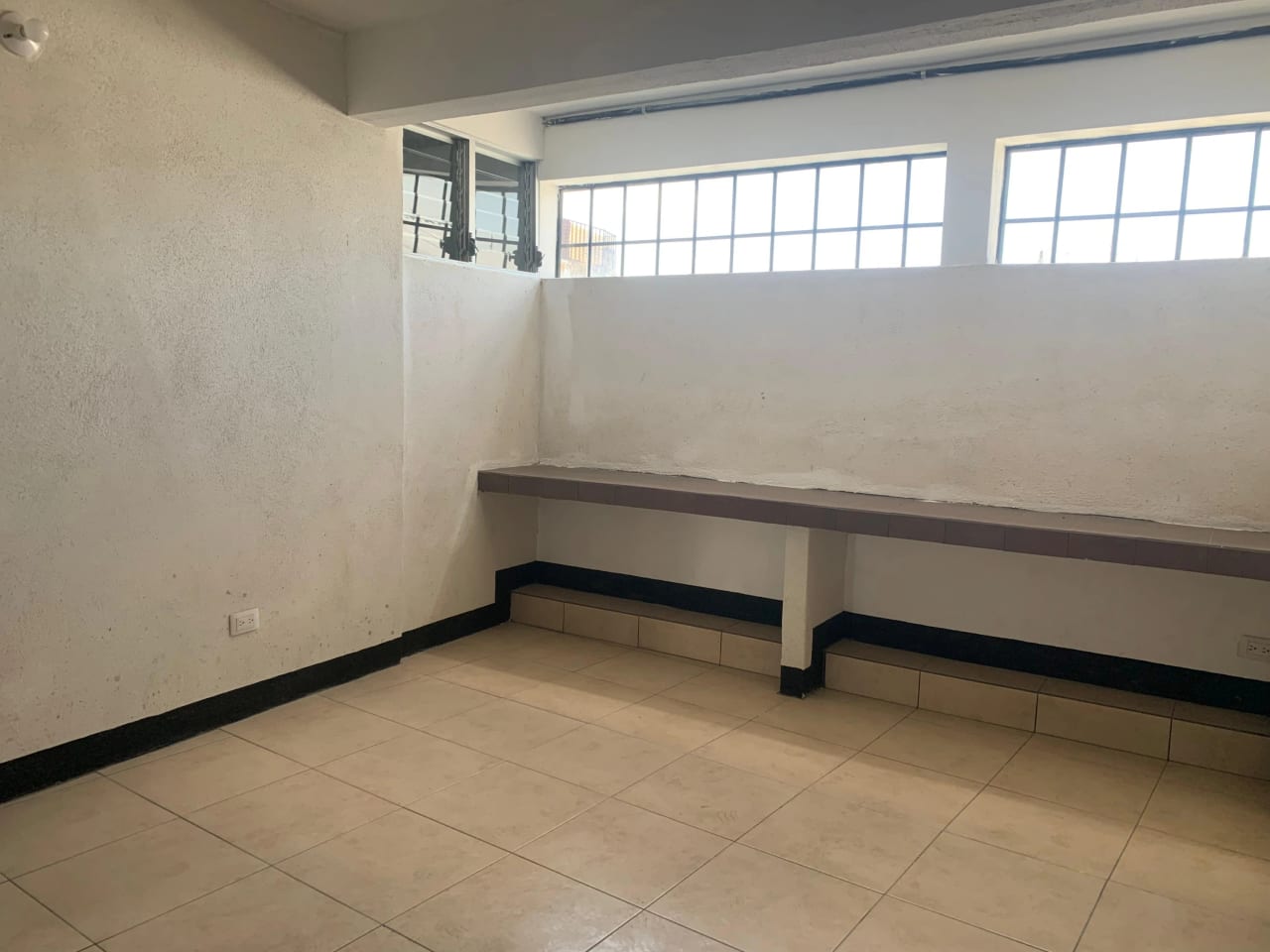 Vendo Inmueble de Uso Mixto en Calle Principal, Calle Marti Zona 6 — Casa en Venta en Zona 6, Guatemala, Ciudad — foto 5 de 17