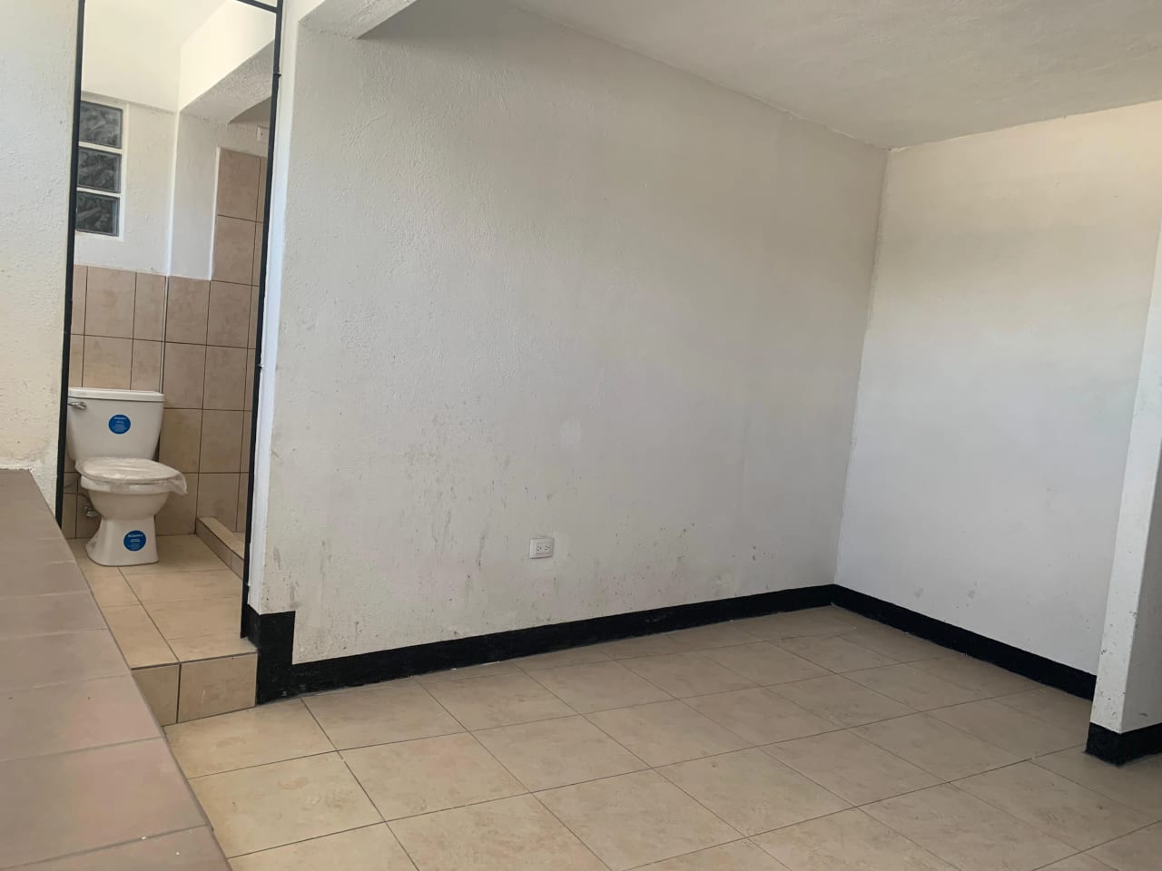 Vendo Inmueble de Uso Mixto en Calle Principal, Calle Marti Zona 6 — Casa en Venta en Zona 6, Guatemala, Ciudad — foto 6 de 17