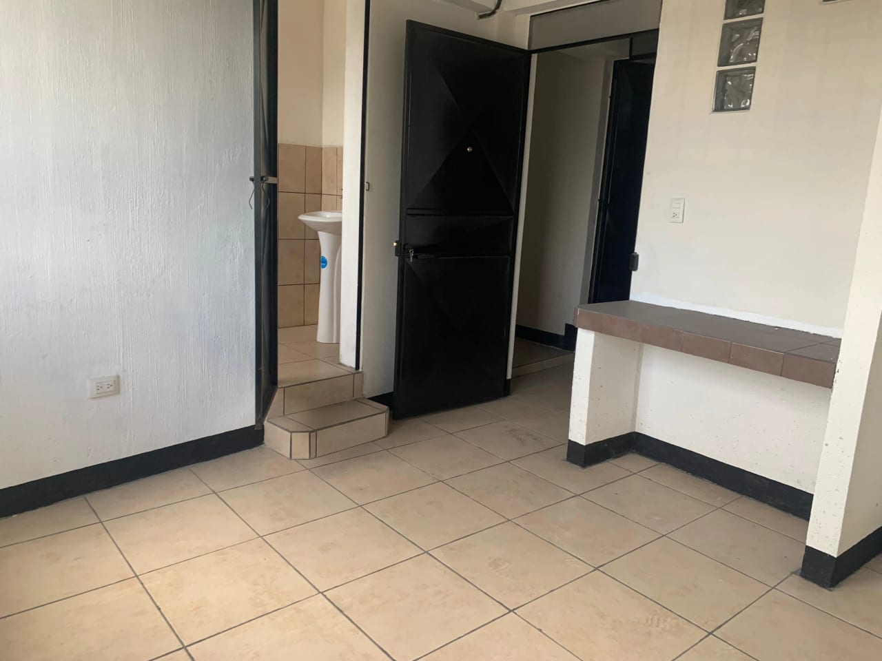 Vendo Inmueble de Uso Mixto en Calle Principal, Calle Marti Zona 6 — Casa en Venta en Zona 6, Guatemala, Ciudad — foto 8 de 17