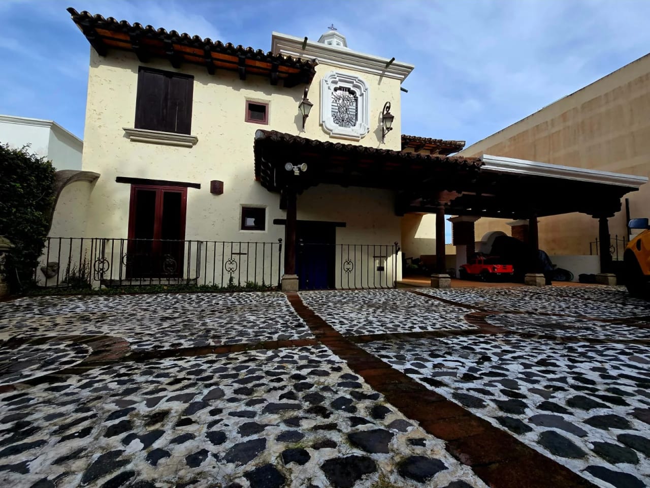 Casa en alquiler estilo colonia en condominio exclusivo en Fraijanes — Casa en Alquiler en Carretera a El Salvador, Guatemala, Ciudad — foto 2 de 17