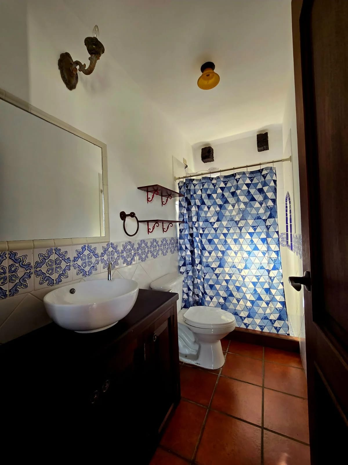 Casa en alquiler estilo colonia en condominio exclusivo en Fraijanes — Casa en Alquiler en Carretera a El Salvador, Guatemala, Ciudad — foto 13 de 17