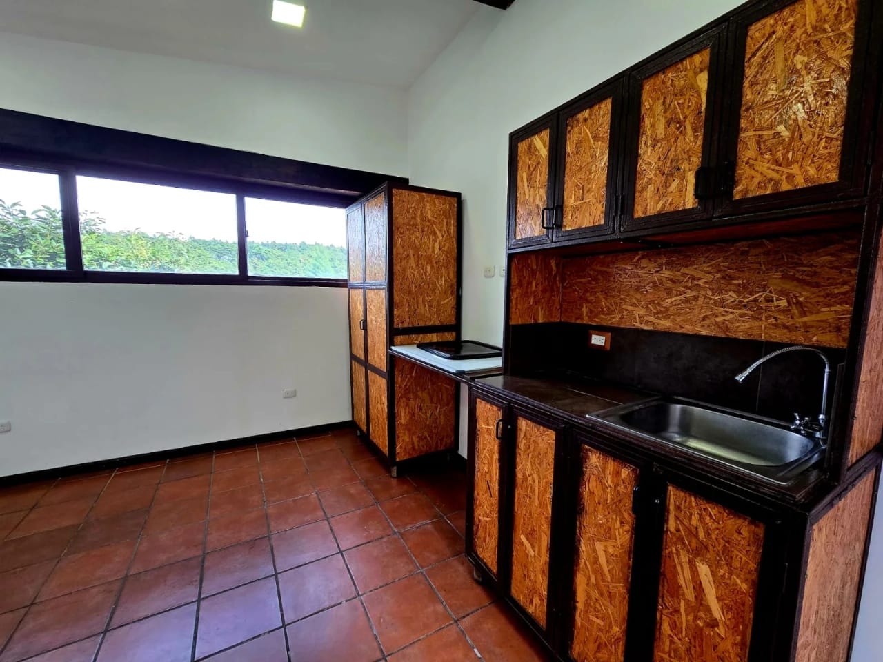 Casa en alquiler estilo colonia en condominio exclusivo en Fraijanes — Casa en Alquiler en Carretera a El Salvador, Guatemala, Ciudad — foto 17 de 17