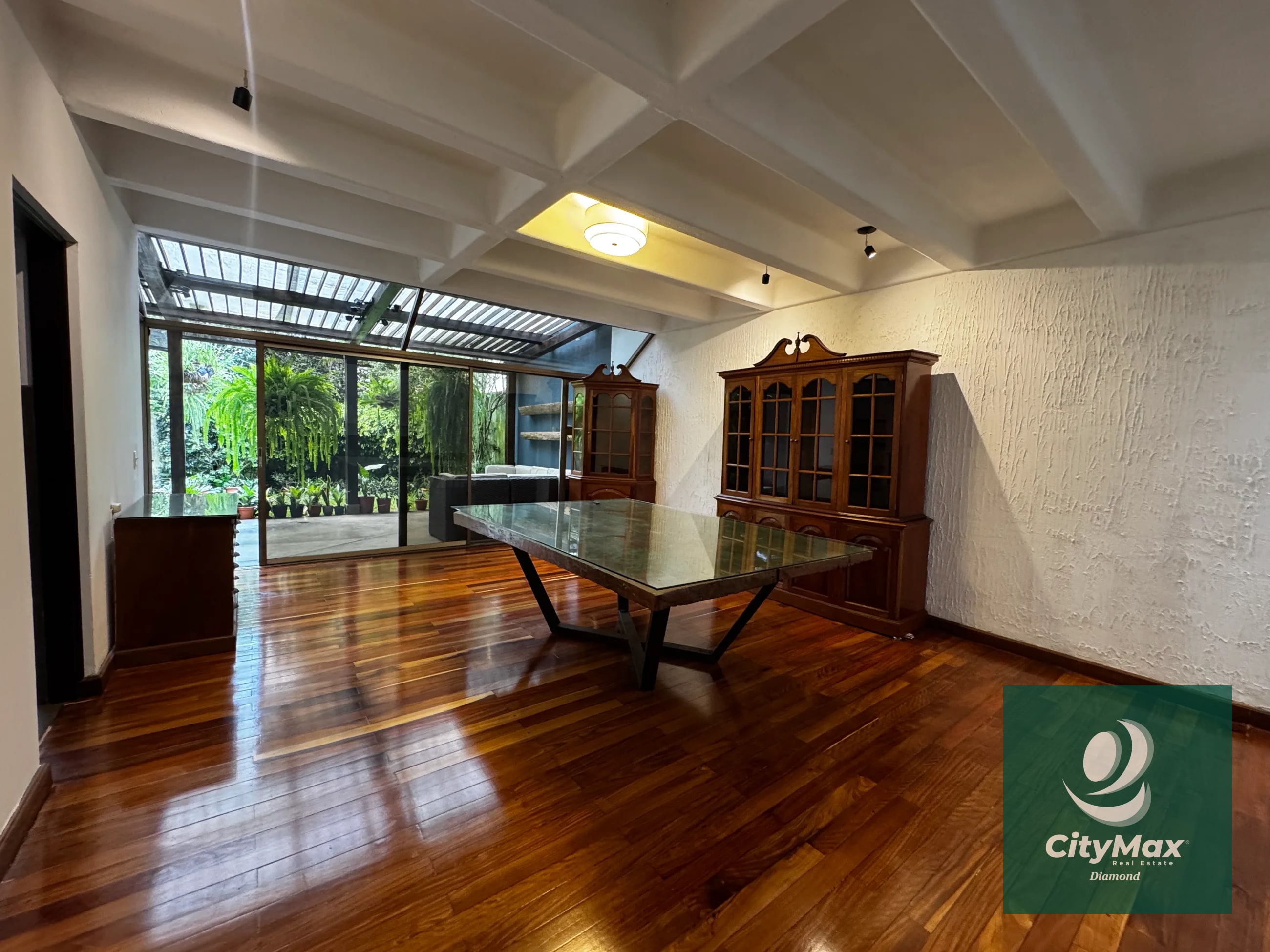 Casa en Venta en Zona 10 entorno Las Margaritas — Casa en Venta en Zona 10, Guatemala, Ciudad — foto 7 de 15