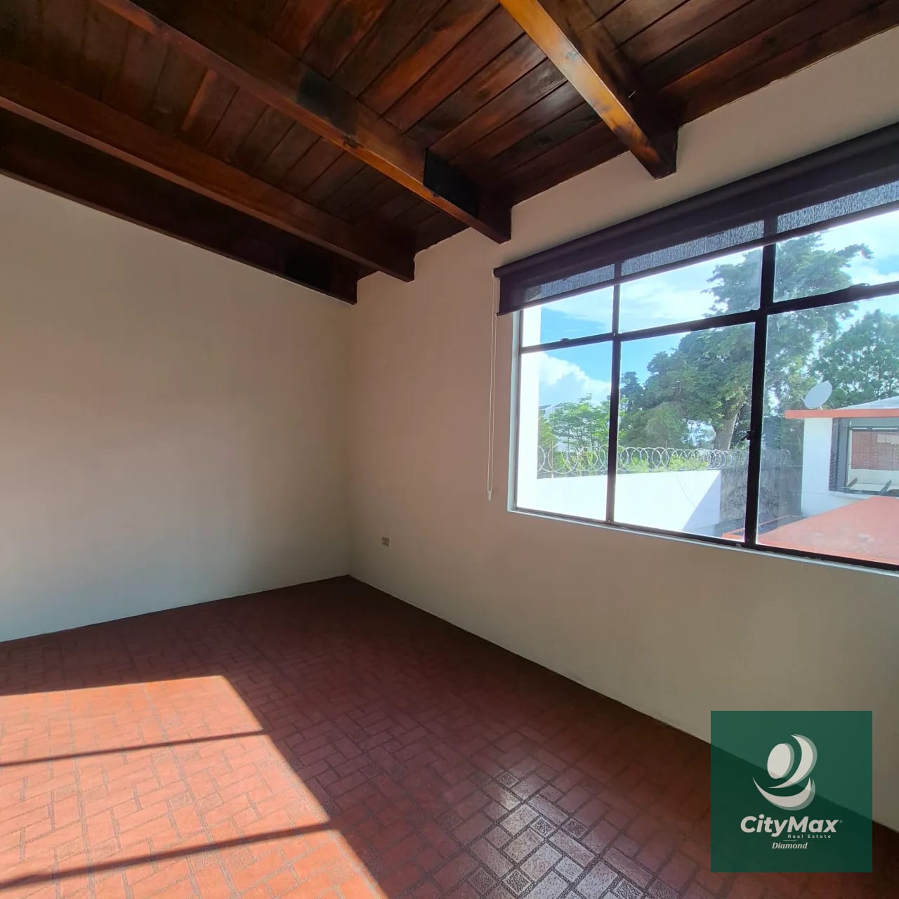 Casa en renta para uso de oficinas en zona 15 Vista Hermosa 1 — Casa en Alquiler en Vista Hermosa I, Zona 15, Guatemala, Ciudad — foto 16 de 17