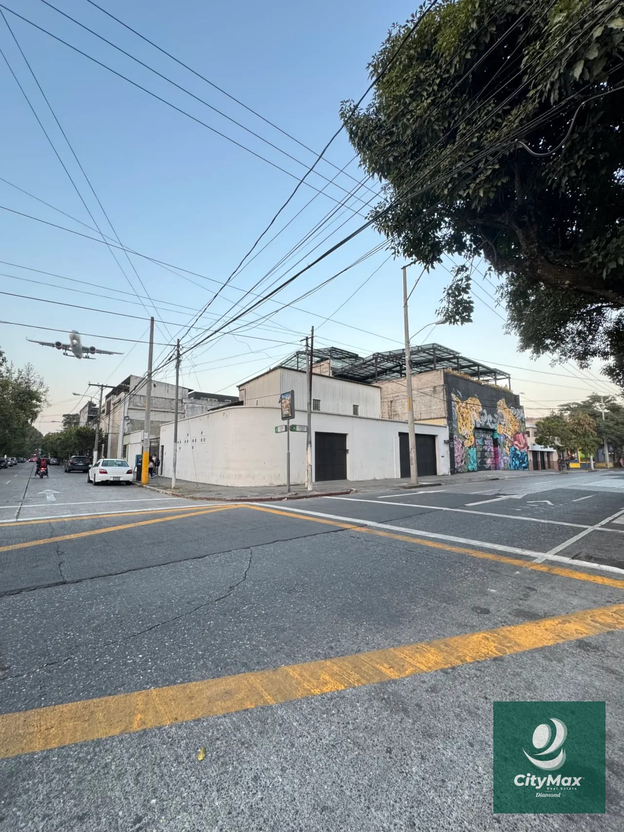 Casa en renta para oficinas zona 9 — Casa en Alquiler en Zona 9, Guatemala, Ciudad — foto 1 de 15