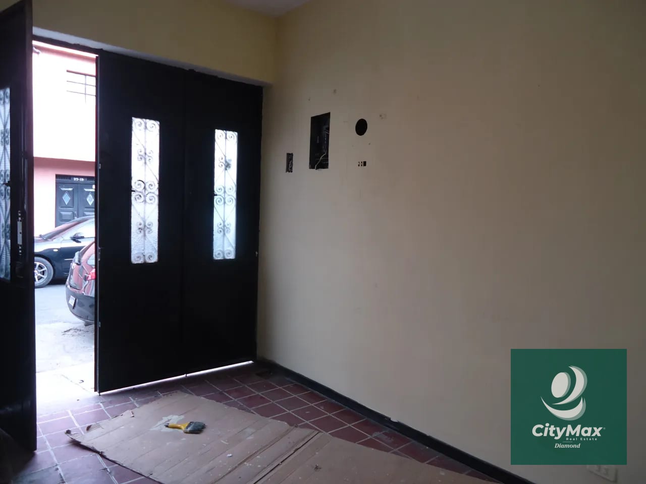 Casa en renta para uso de oficinas o comercio en zona 5 — Casa en Alquiler en La Palmita, Zona 5, Guatemala, Ciudad — foto 1 de 17