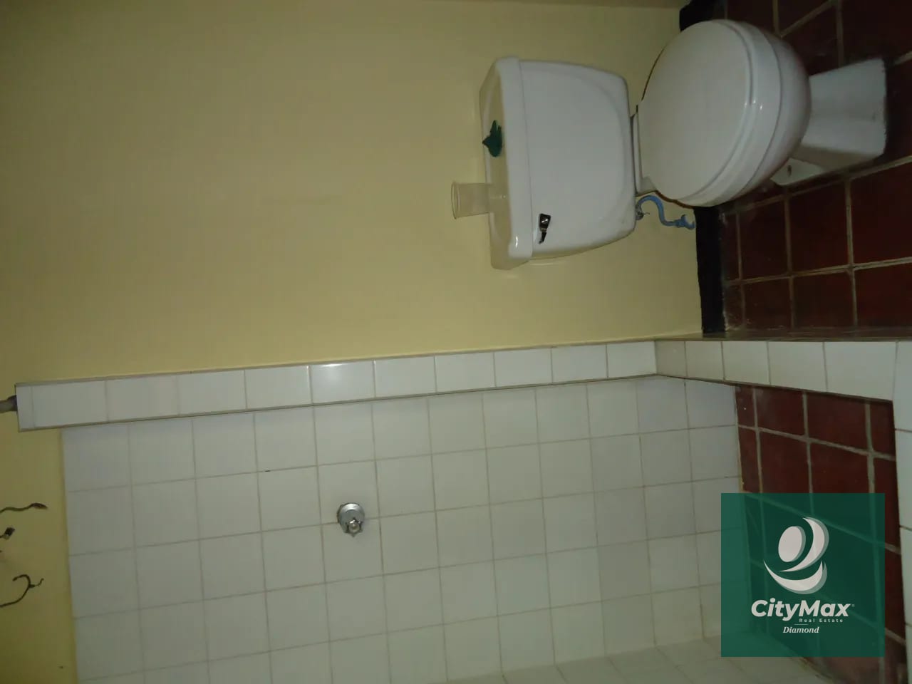 Casa en renta para uso de oficinas o comercio en zona 5 — Casa en Alquiler en La Palmita, Zona 5, Guatemala, Ciudad — foto 8 de 17