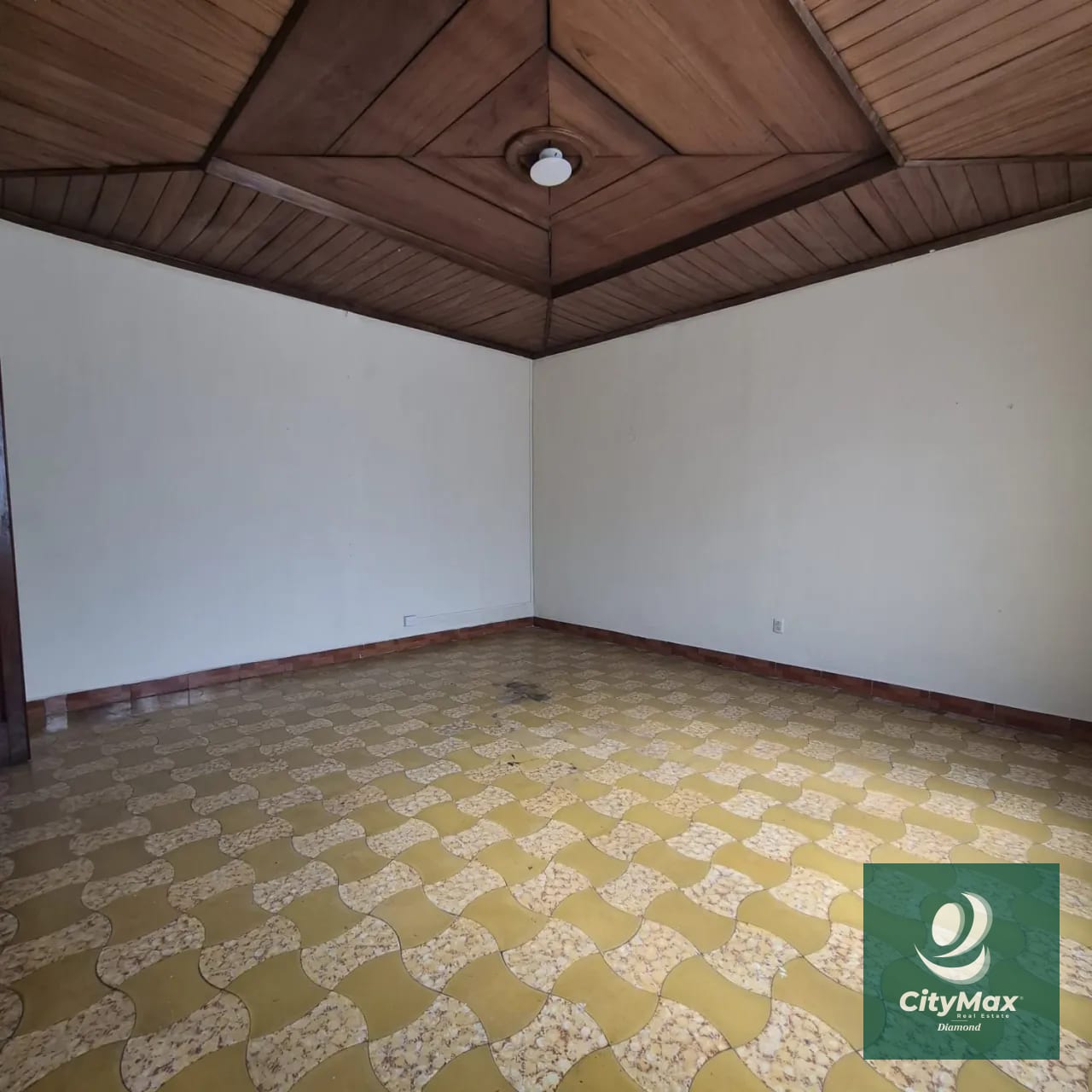 Alquiler casa para oficinas en Zona 1 Centro Historico — Casa en Alquiler en Zona 1, Guatemala, Ciudad — foto 3 de 17