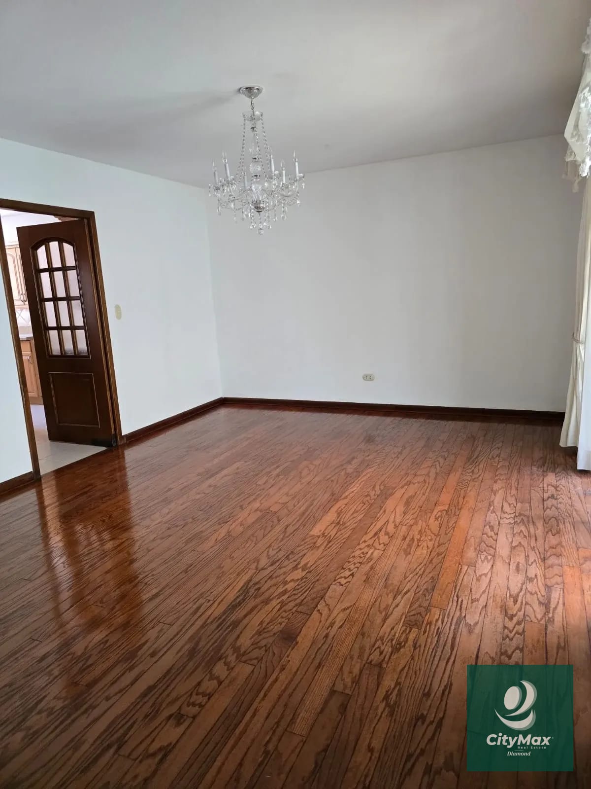 Casa en renta en condomominio en área exclusiva de zona 14 — Casa en Alquiler en Zona 14, Guatemala, Ciudad — foto 3 de 16