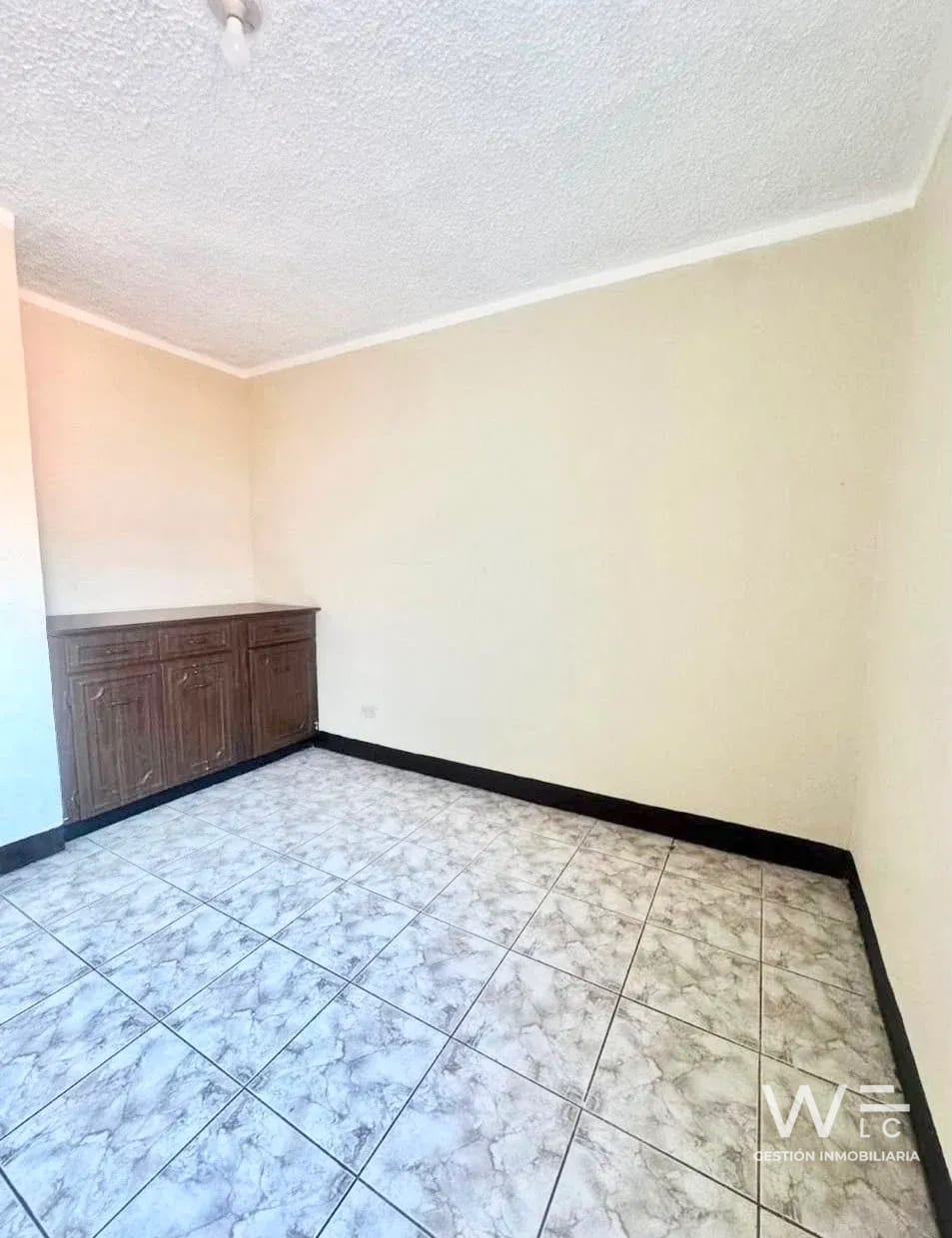 VENDO CASA DE UN NIVEL EN SAN CRISTOBAL — Casa en Venta en Zona 8 Mixco, Guatemala, Ciudad — foto 4 de 8