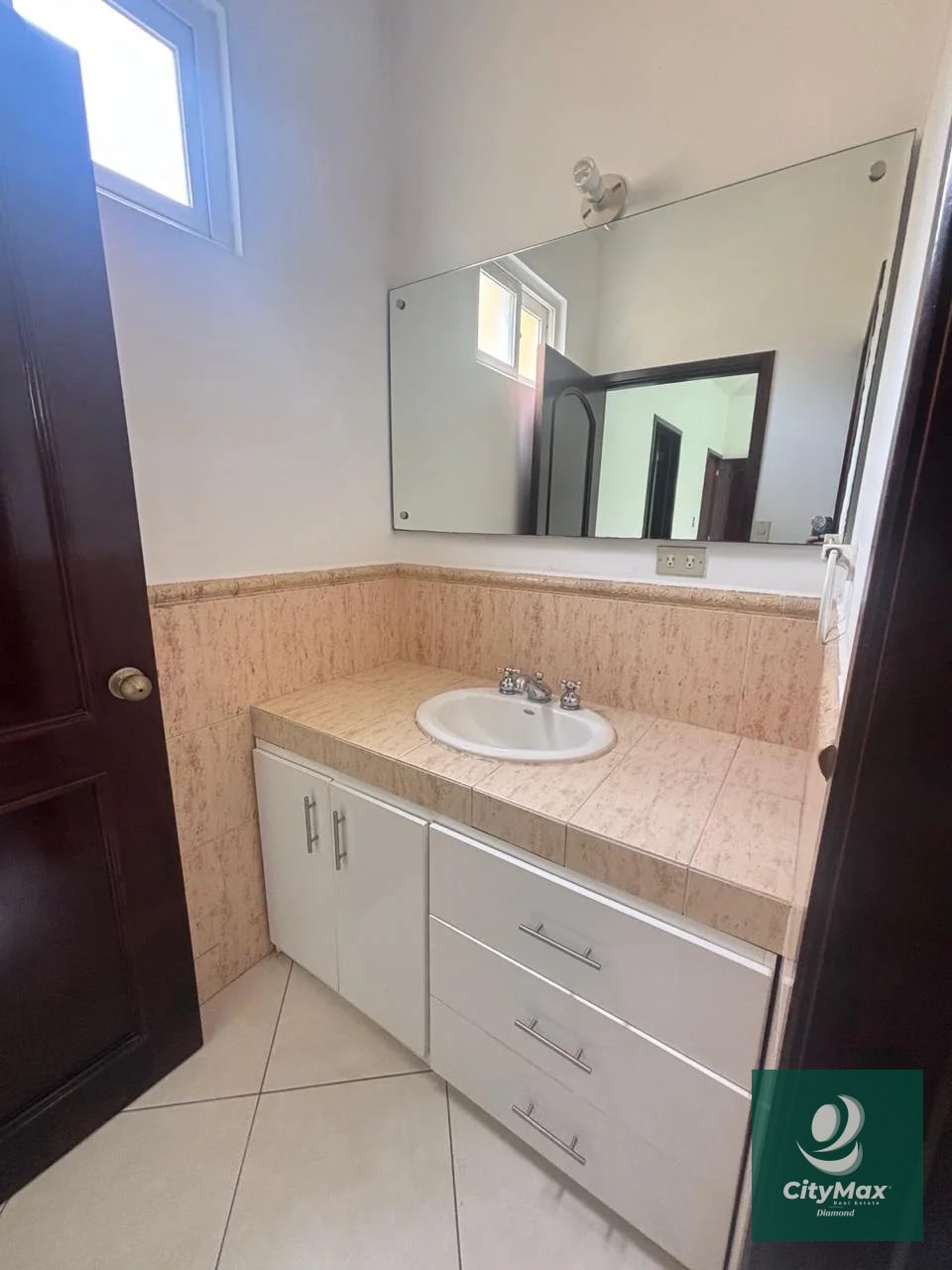 Casa en venta y renta condominio Entreverdes Fraijanes - 13
