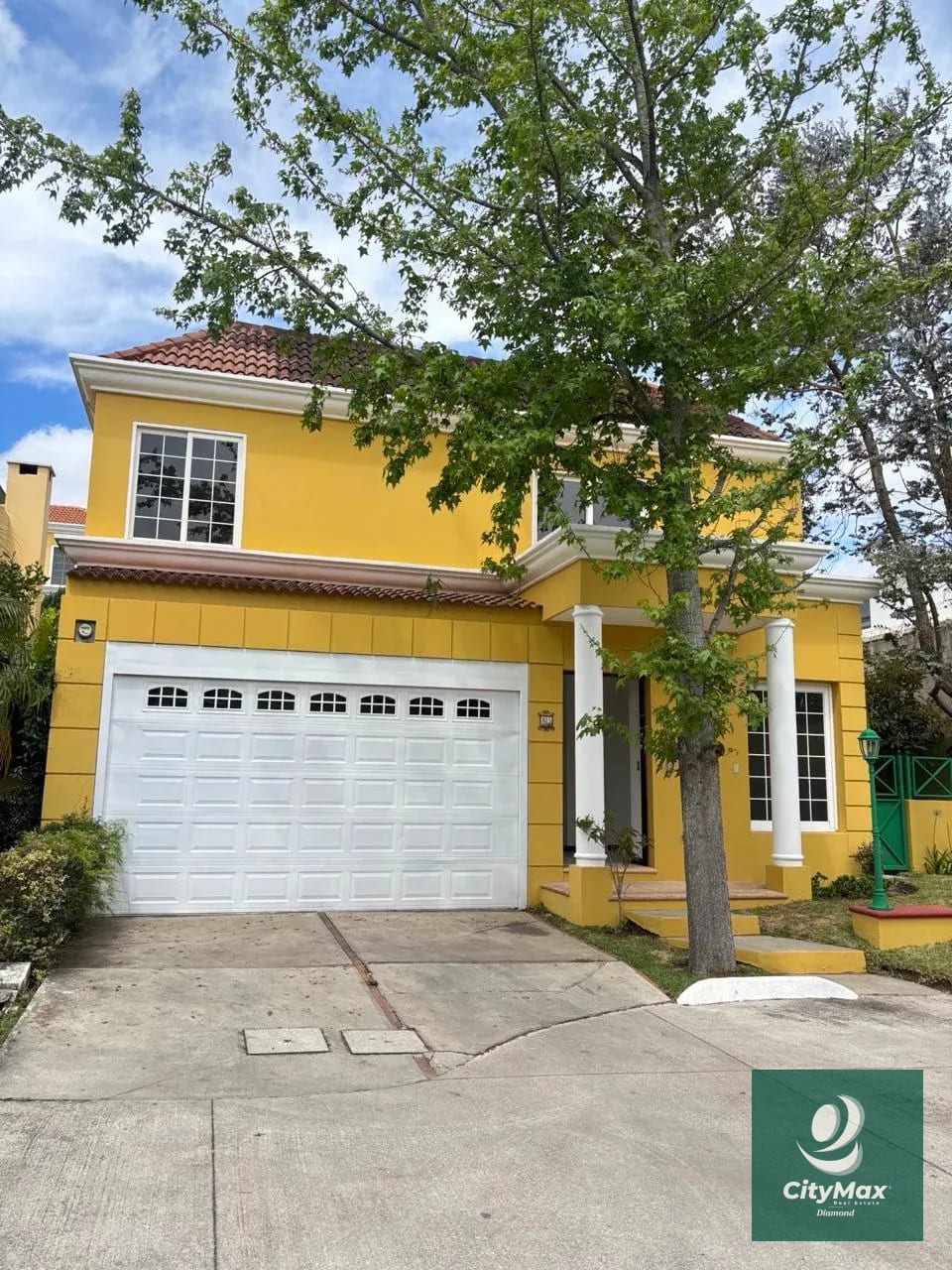 Casa en venta y renta condominio Entreverdes Fraijanes — Casa en Alquiler en Fraijanes, Carretera a El Salvador, Guatemala, Ciudad — foto 1 de 15
