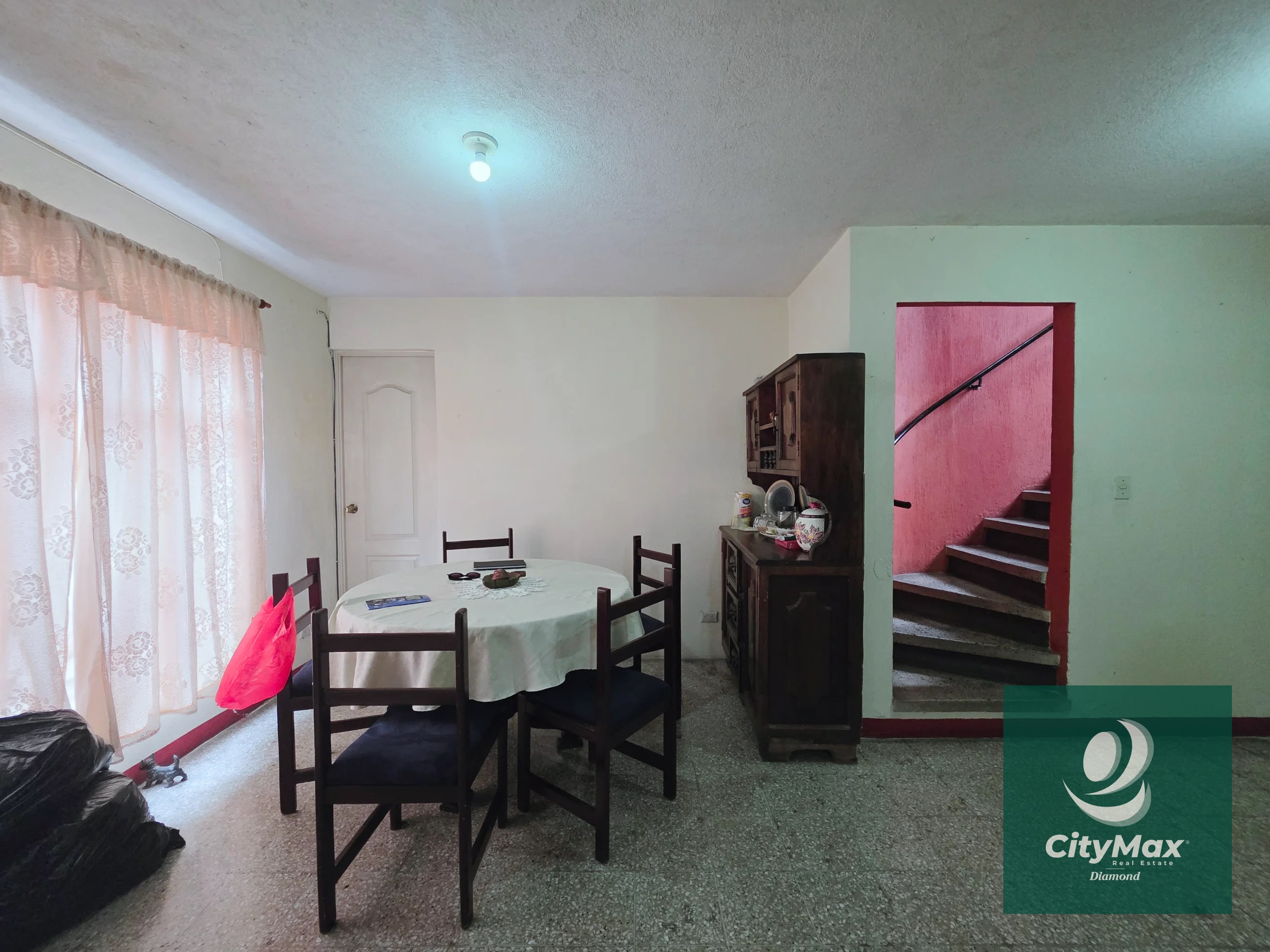 Casa en Venta con Apartamento y Locales en Zona 2 Mixco — Casa en Venta en Zona 2 Mixco, Guatemala, Ciudad — foto 12 de 17