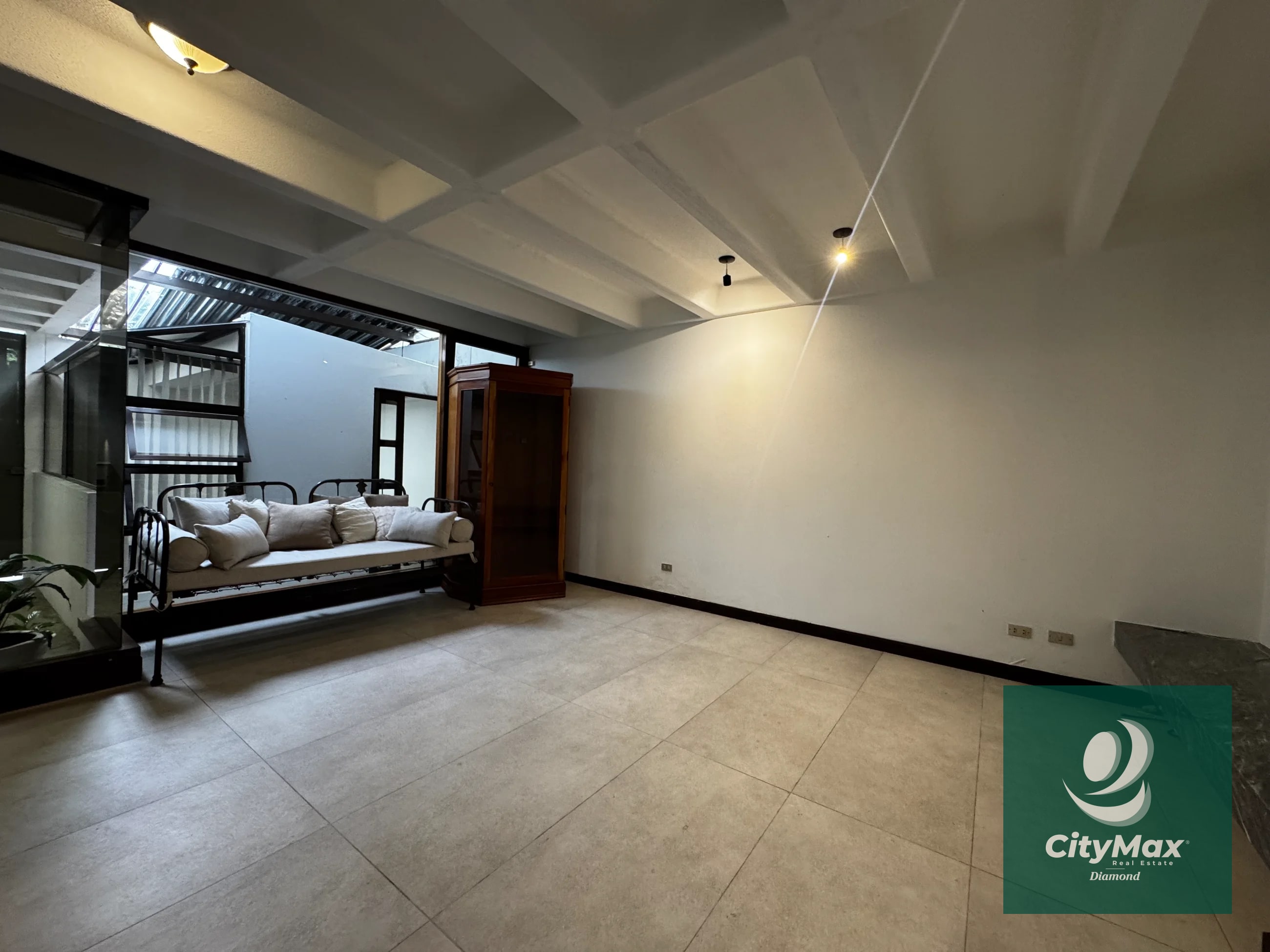 Casa en Venta en Zona 10 entorno Las Margaritas — Casa en Venta en Zona 10, Guatemala, Ciudad — foto 3 de 17