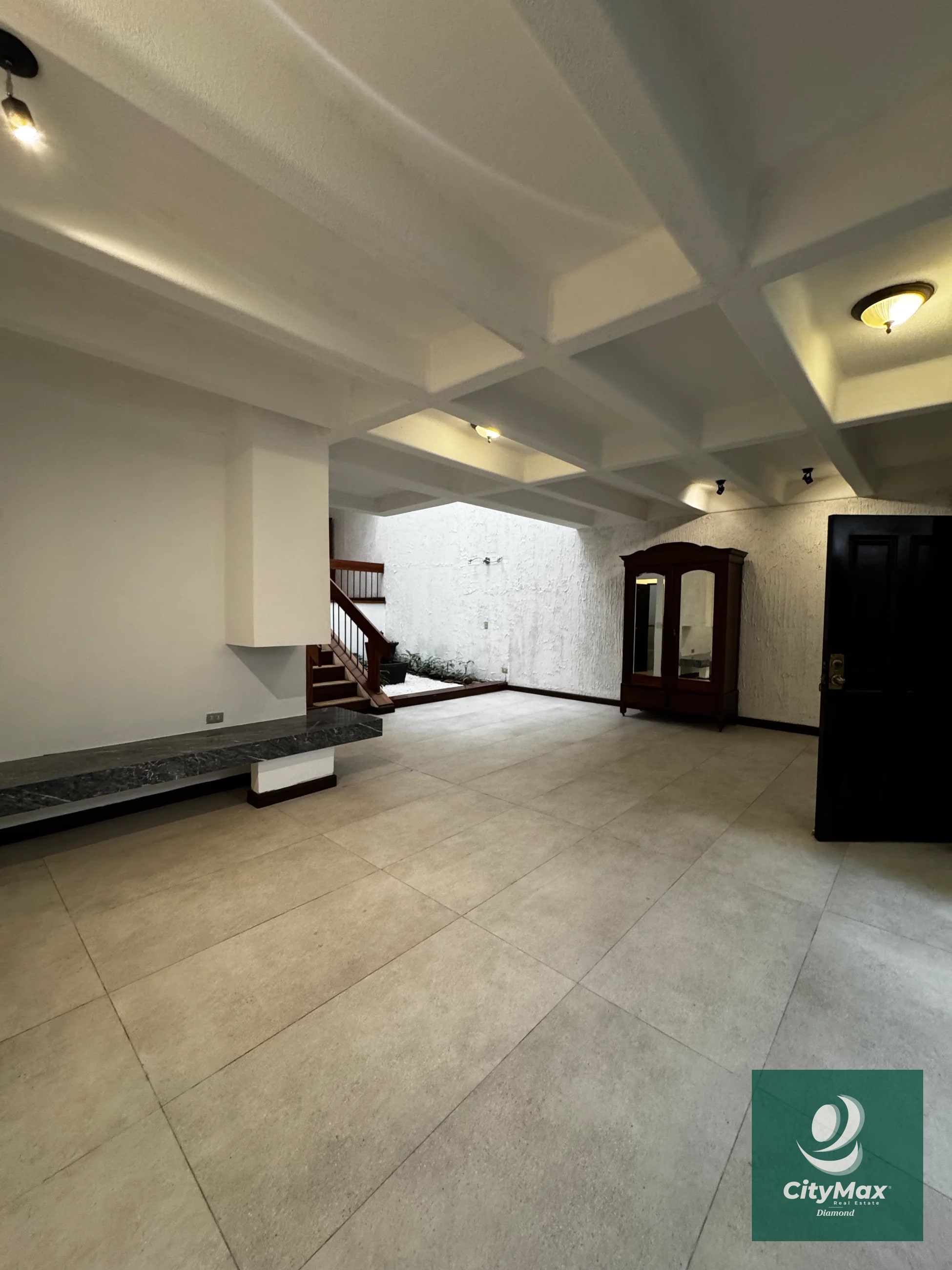 Casa en Venta en Zona 10 entorno Las Margaritas — Casa en Venta en Zona 10, Guatemala, Ciudad — foto 8 de 17