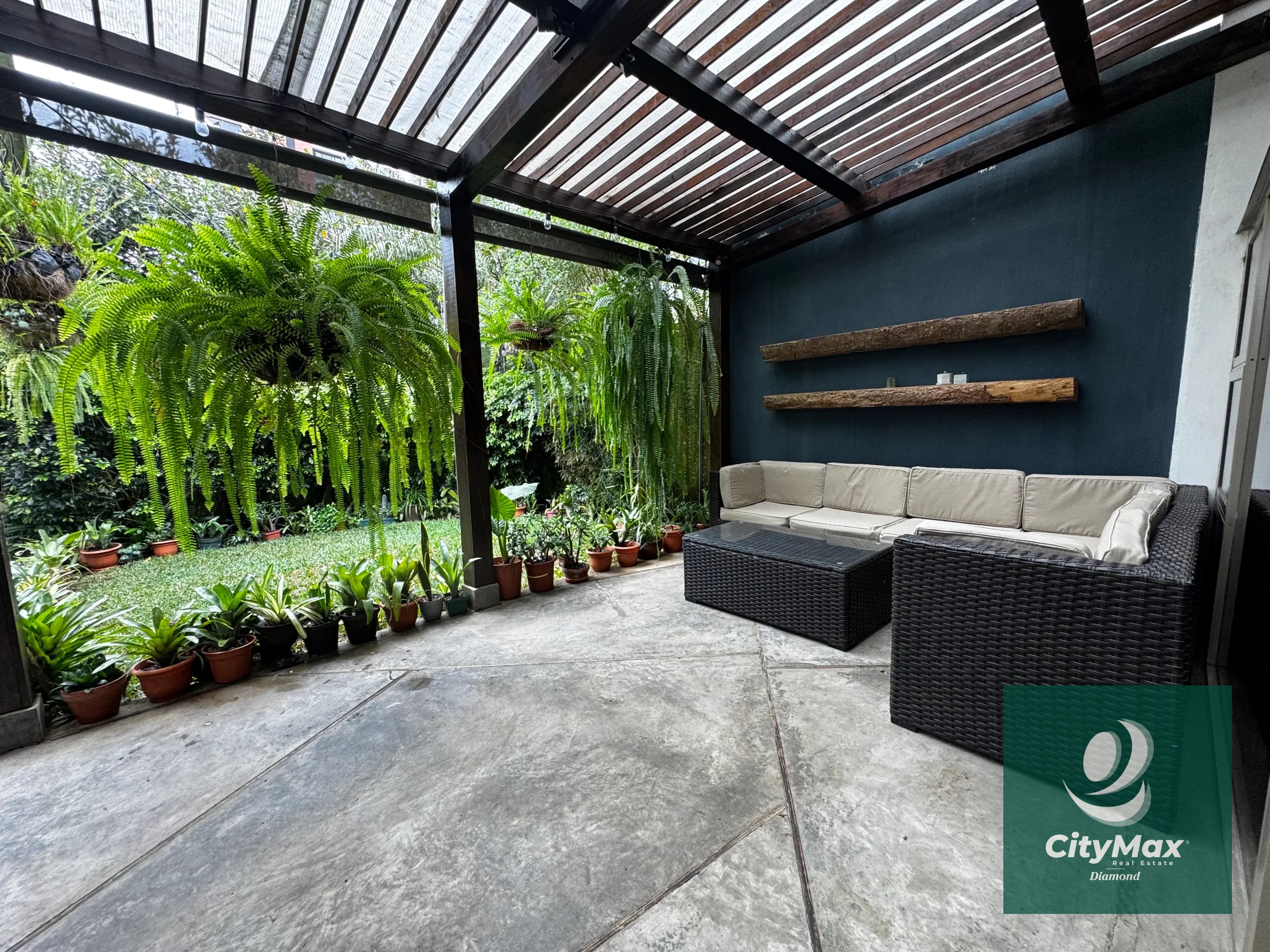 Casa en Venta en Zona 10 entorno Las Margaritas — Casa en Venta en Zona 10, Guatemala, Ciudad — foto 10 de 17