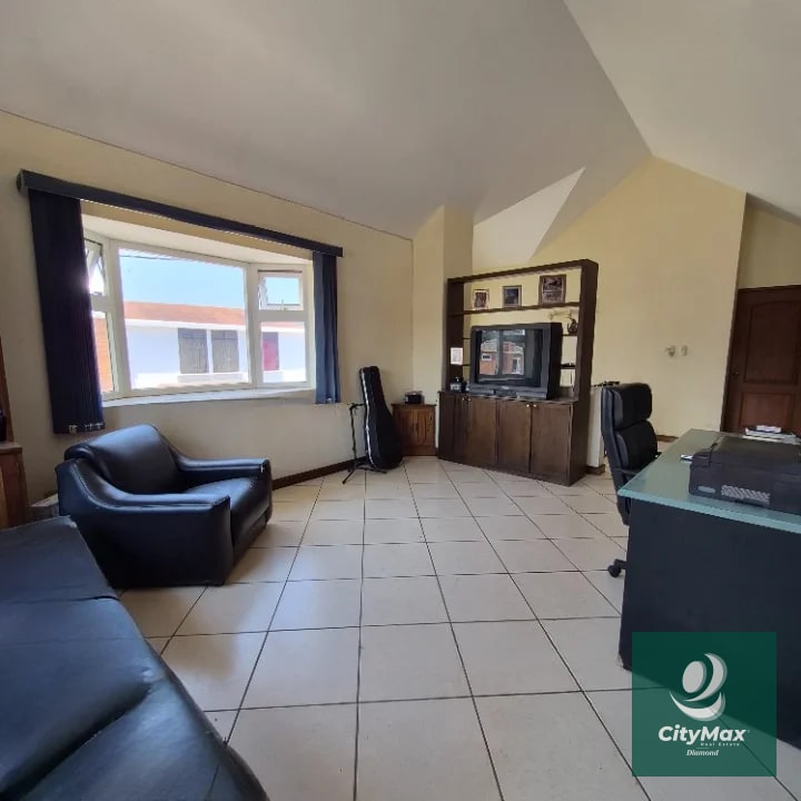 Casa de esquina en Venta Km 18 Carretera a El Salvador — Casa en Venta en km 16-20, Carretera a El Salvador, Guatemala, Ciudad — foto 7 de 17