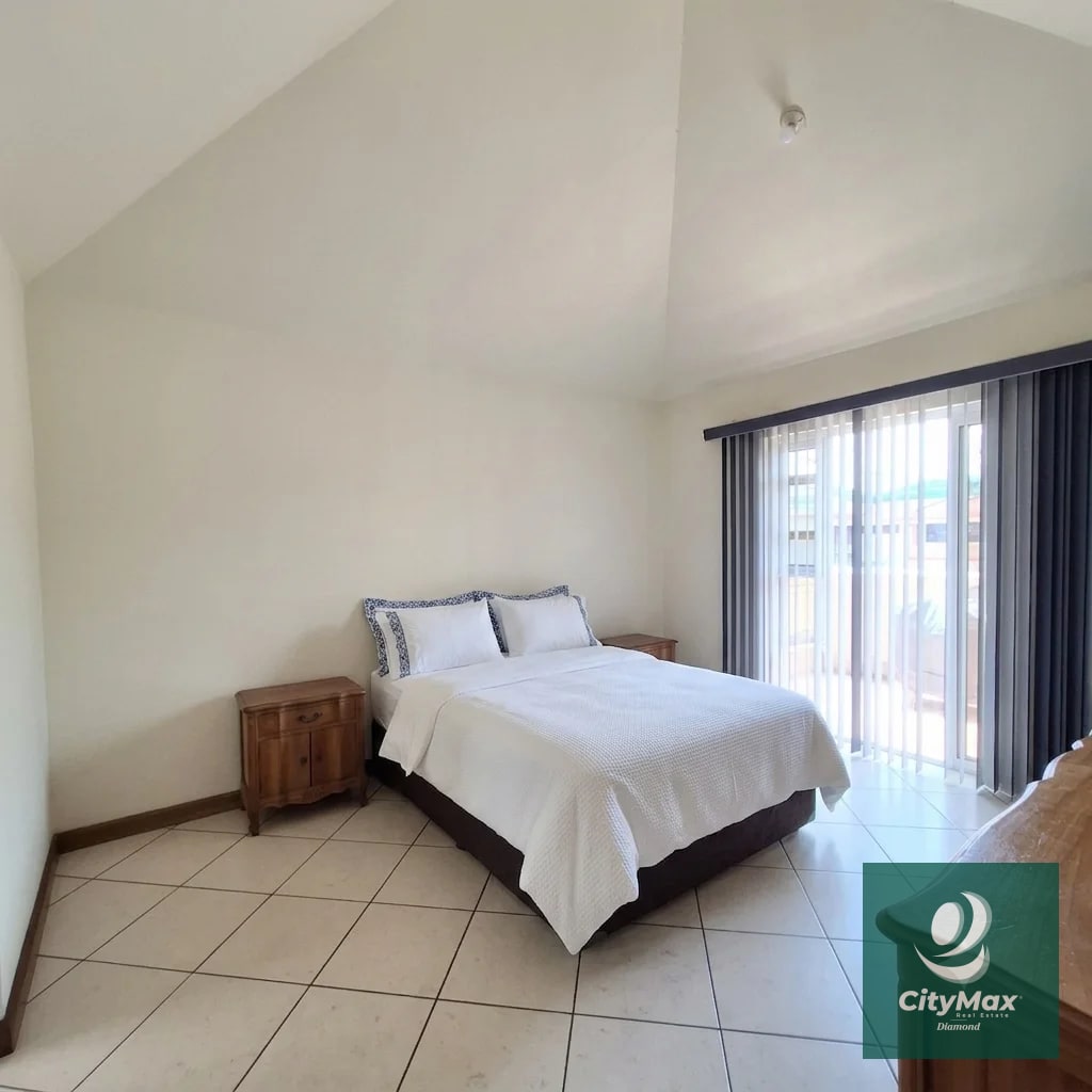 Casa de esquina en Venta Km 18 Carretera a El Salvador — Casa en Venta en km 16-20, Carretera a El Salvador, Guatemala, Ciudad — foto 13 de 17