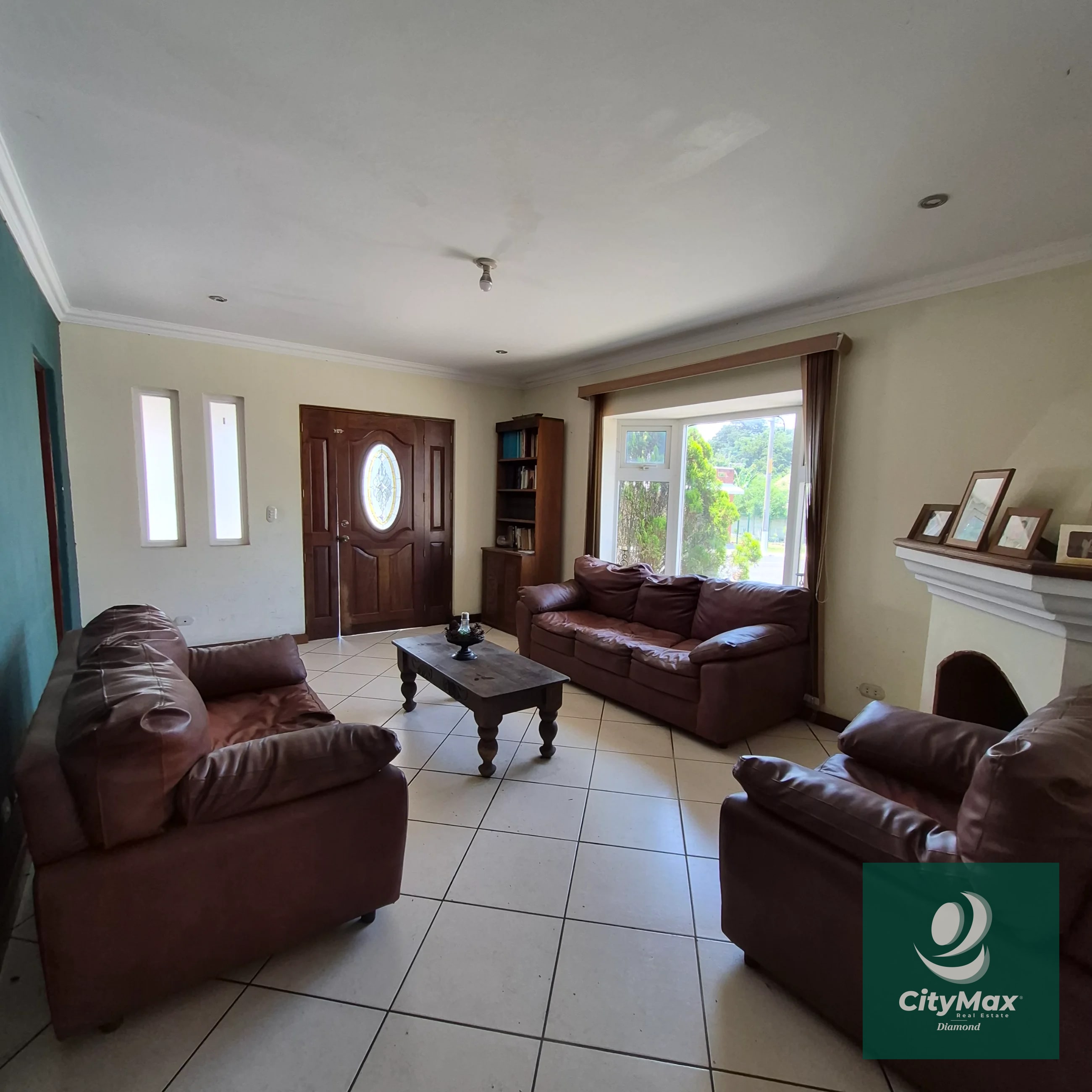 Casa de esquina en Venta Km 18 Carretera a El Salvador — Casa en Venta en km 16-20, Carretera a El Salvador, Guatemala, Ciudad — foto 3 de 17