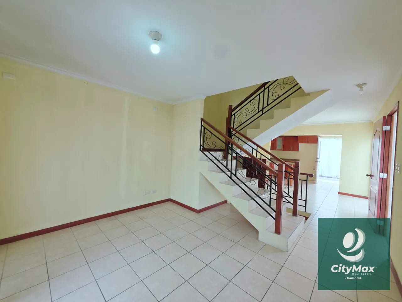 Casa en Venta en Hacienda de Las Flores Zona 2 de Villa Nueva — Casa en Venta en Villa Nueva, Guatemala, Ciudad — foto 14 de 15