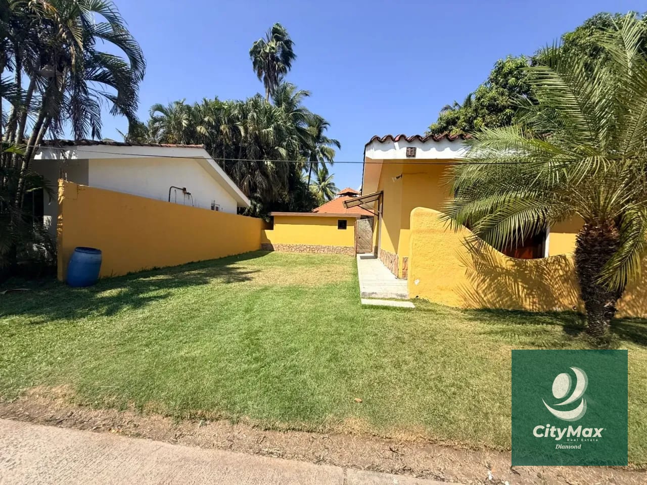 Terreno en Venta en Las Hojarascas Mixco — Casa en Alquiler en Puerto San José, Escuintla — foto 9 de 14