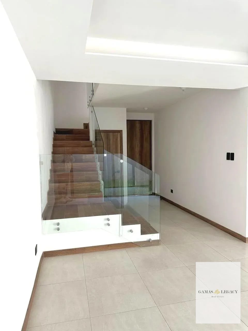 CASA EN RENTA| DANTÉ KANAJUYÚ | ZONA 16 — Casa en Alquiler en Zona 16, Guatemala, Ciudad — foto 7 de 14