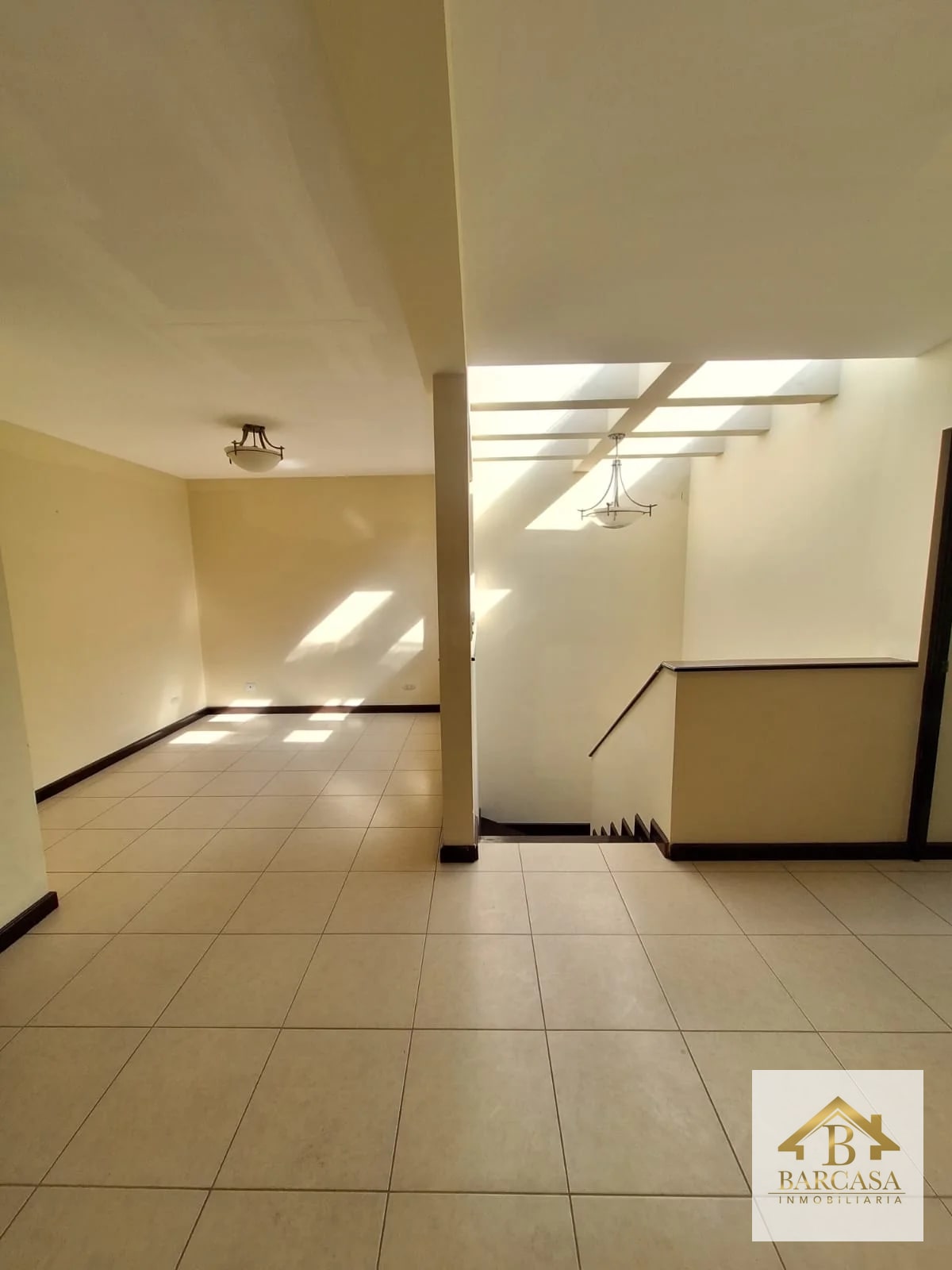 Se vende casa en Residenciales Manantiales km 19.5 carretera a San Jose Pinula - 9