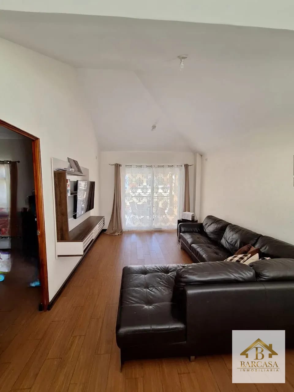 Se vende Casa en Bosques de arrazola km 16.5, entrada por Olmeca, Caes. — Casa en Venta en Bosques de Arrazola, Carretera a El Salvador, Guatemala, Ciudad — foto 9 de 15