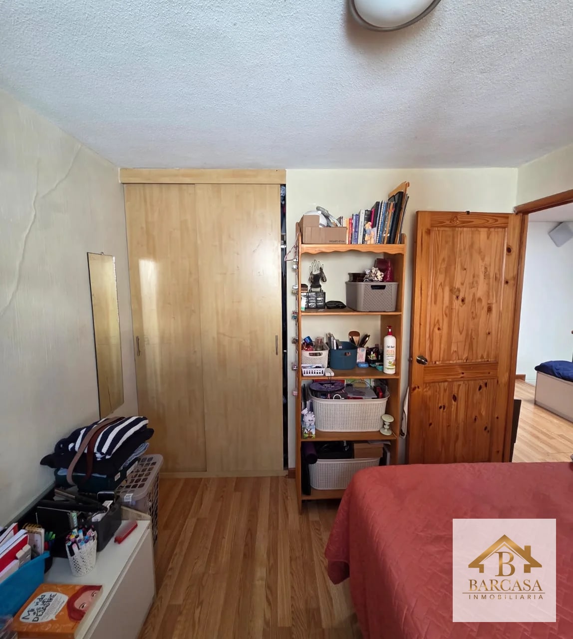 Se vende casa en Arrazola Country club km 16.5 CAES, entrada a Olmeca, Carretera a lo de Dieguez. 4 habitaciones mas estudio. - 11