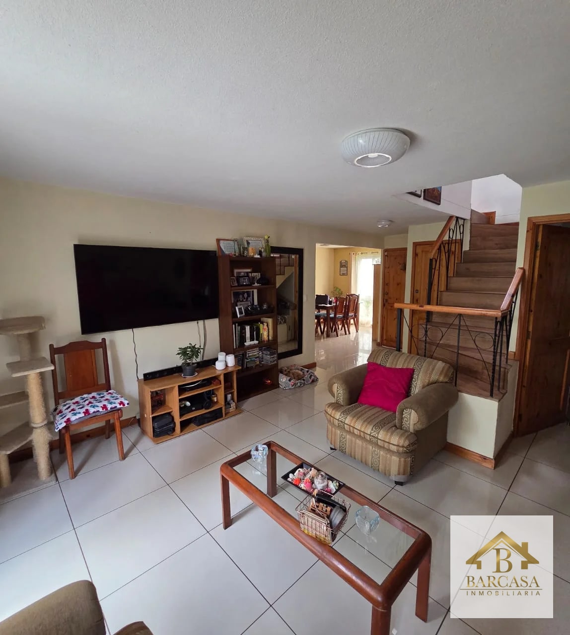 Se vende casa en Arrazola Country club km 16.5 CAES, entrada a Olmeca, Carretera a lo de Dieguez. 4 habitaciones mas estudio. - 2