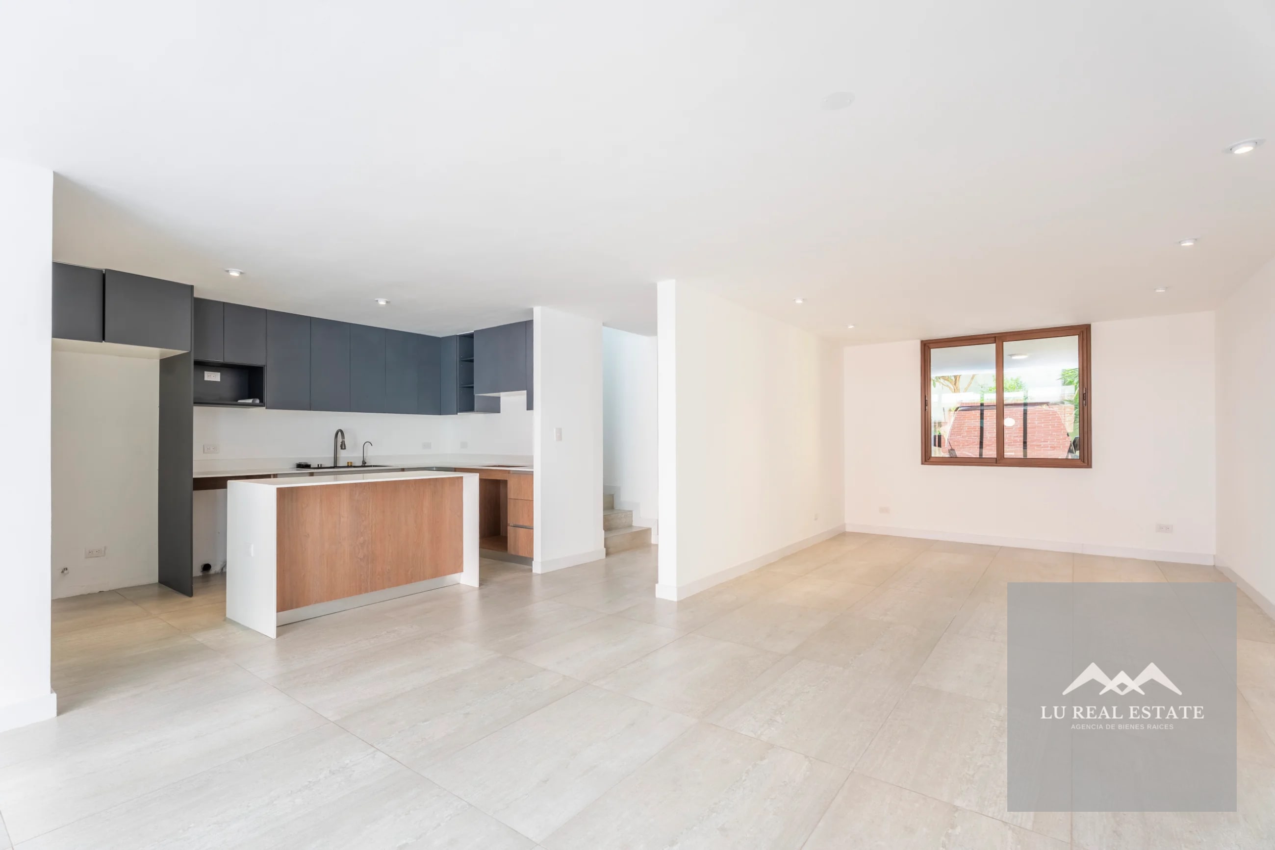 Casa en venta en z10 — Casa en Venta en Zona 10, Guatemala, Ciudad — foto 12 de 13