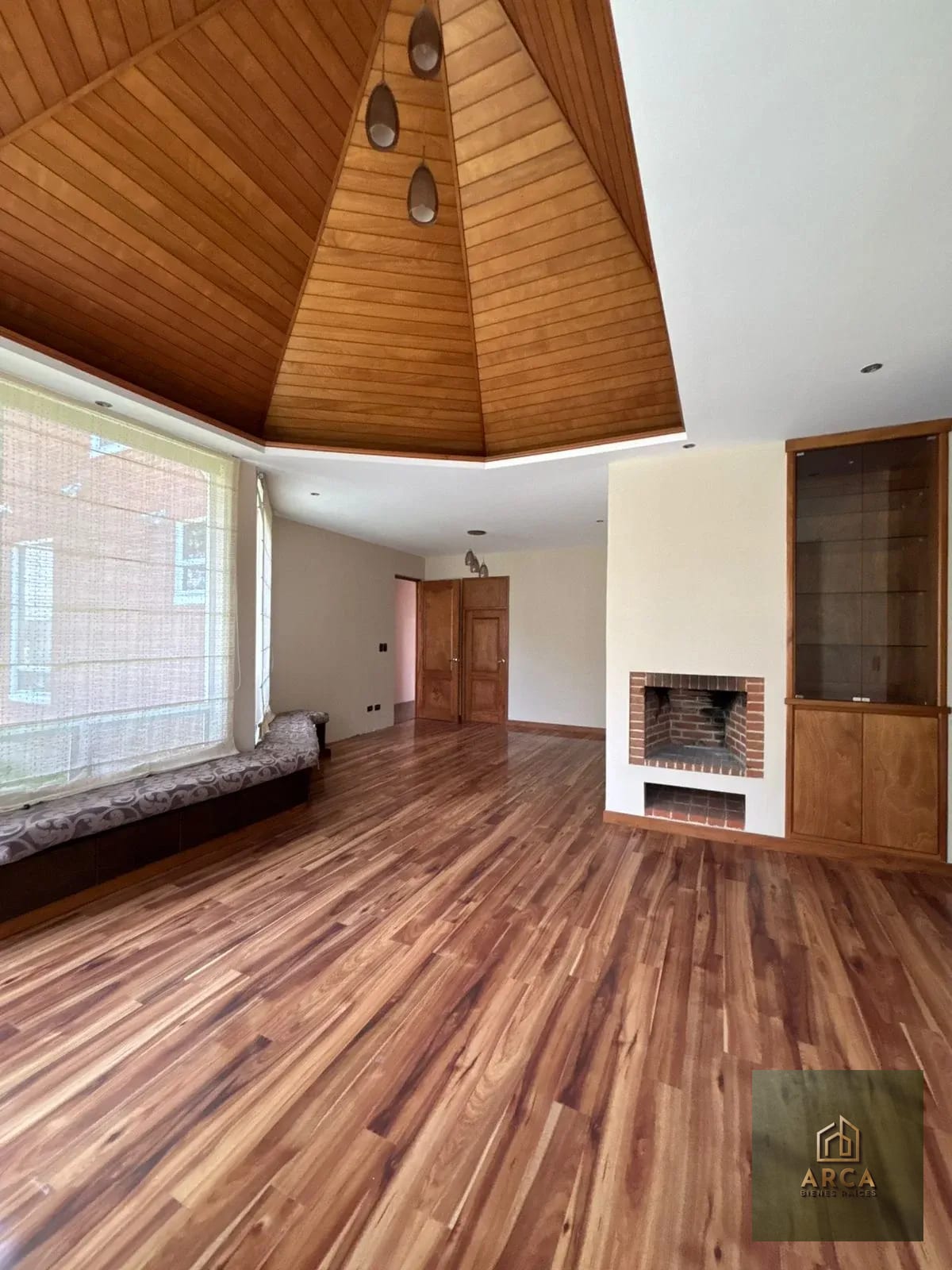 Casa en venta en San Lucas — Casa en Venta en San Lucas Sacatepéquez, Sacatepéquez — foto 5 de 9