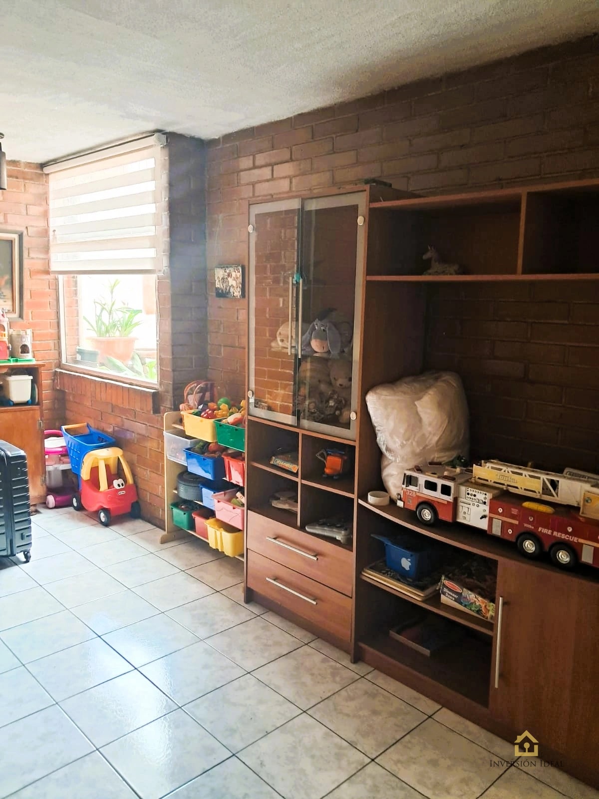 Vendo casa 3 hab + cuarto de servicio zona 10 — Casa en Venta en Zona 10, Guatemala, Ciudad — foto 11 de 17
