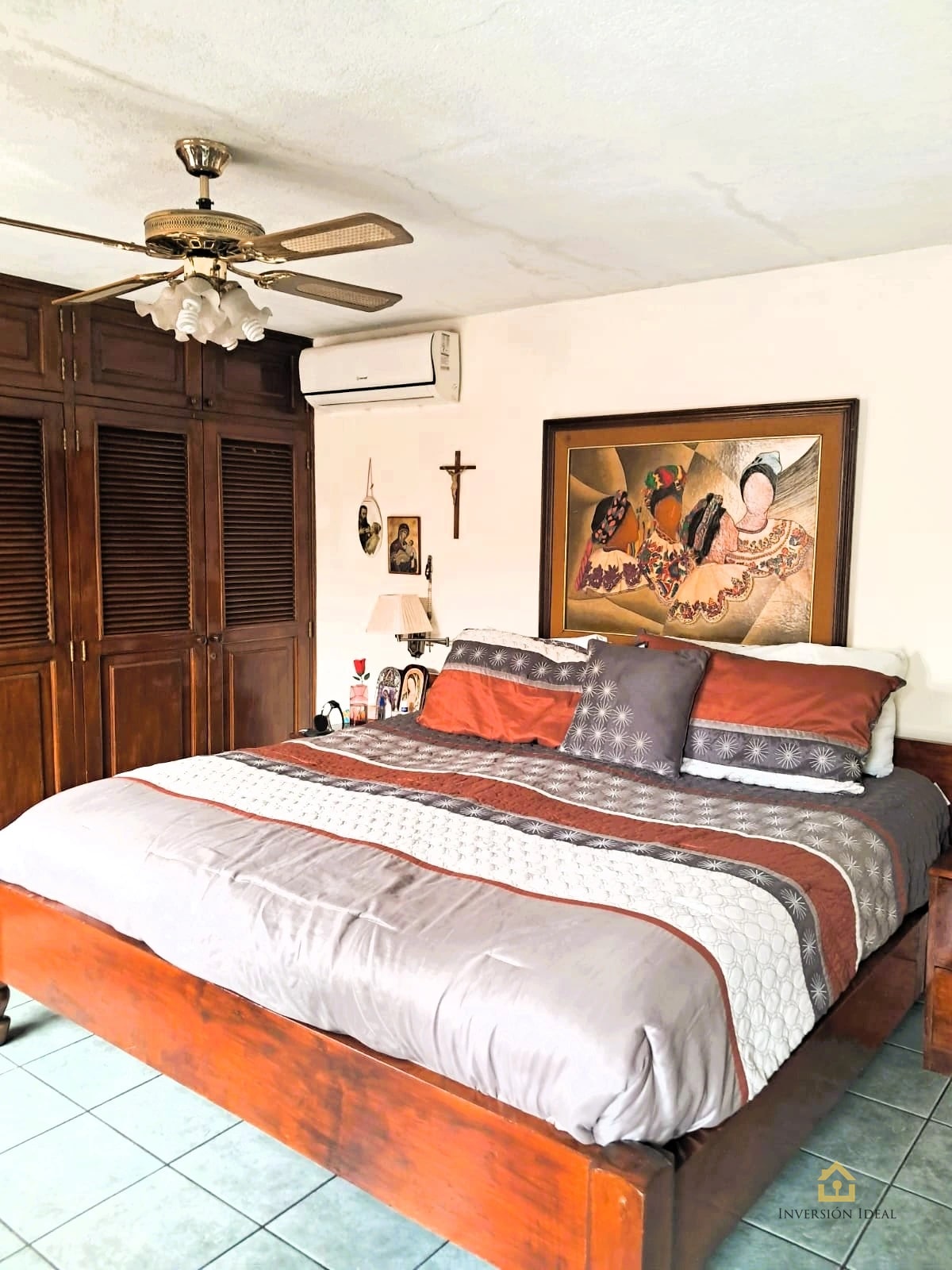 Vendo casa 3 hab + cuarto de servicio zona 10 — Casa en Venta en Zona 10, Guatemala, Ciudad — foto 12 de 17