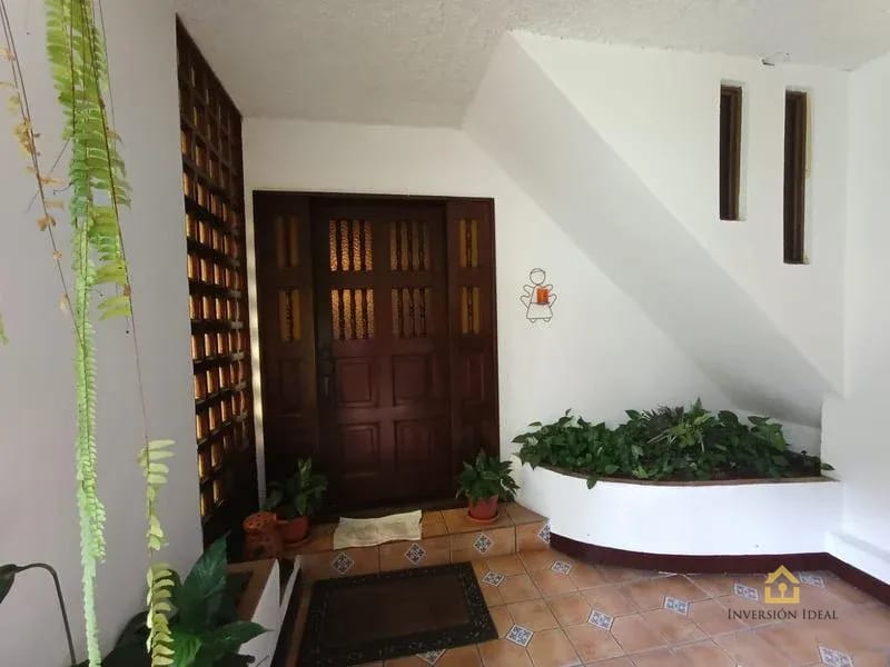 Vendo casa en zona 16 Colonia Lourdes 5 Habitaciones $545,000 — Casa en Venta en Lourdes, Zona 16, Guatemala, Ciudad — foto 13 de 17