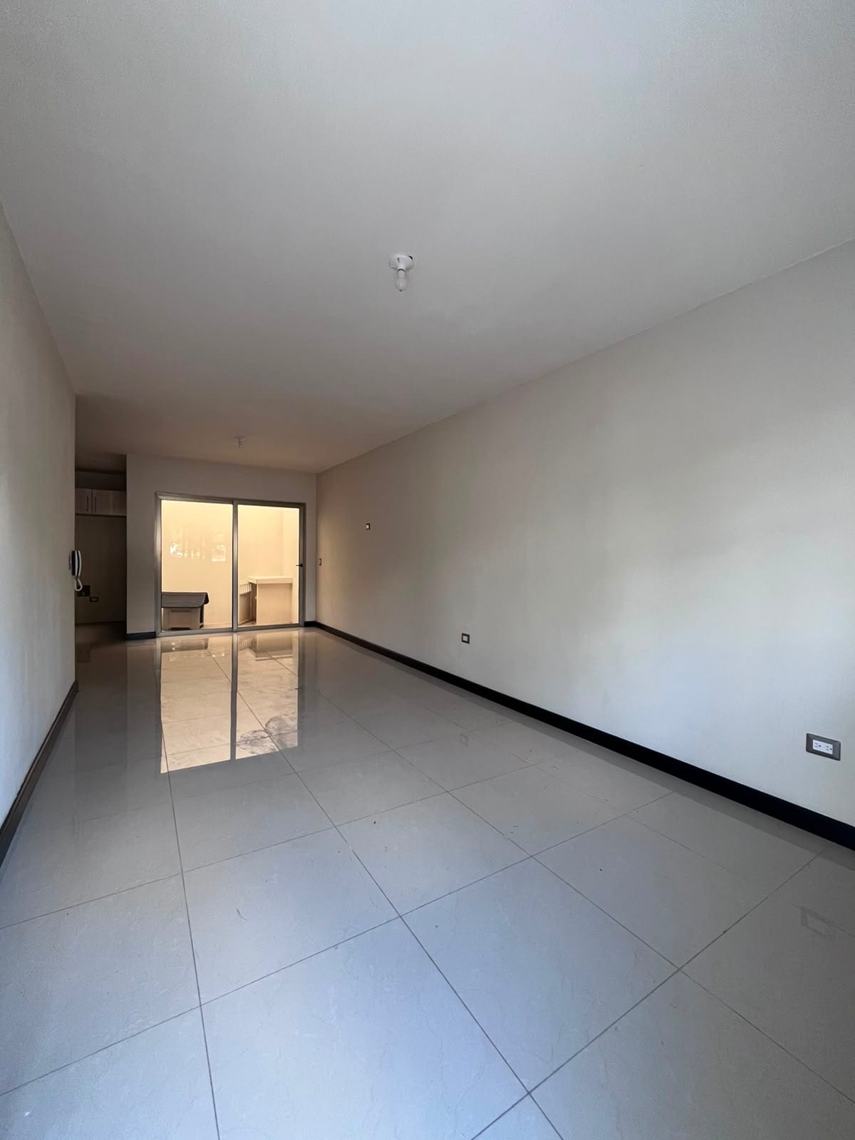 Para Estrenar Casa de 3 Habitaciones Zona 16 Puerta de Hierro — Casa en Venta en Hacienda Real, Zona 16, Guatemala, Ciudad — foto 3 de 17
