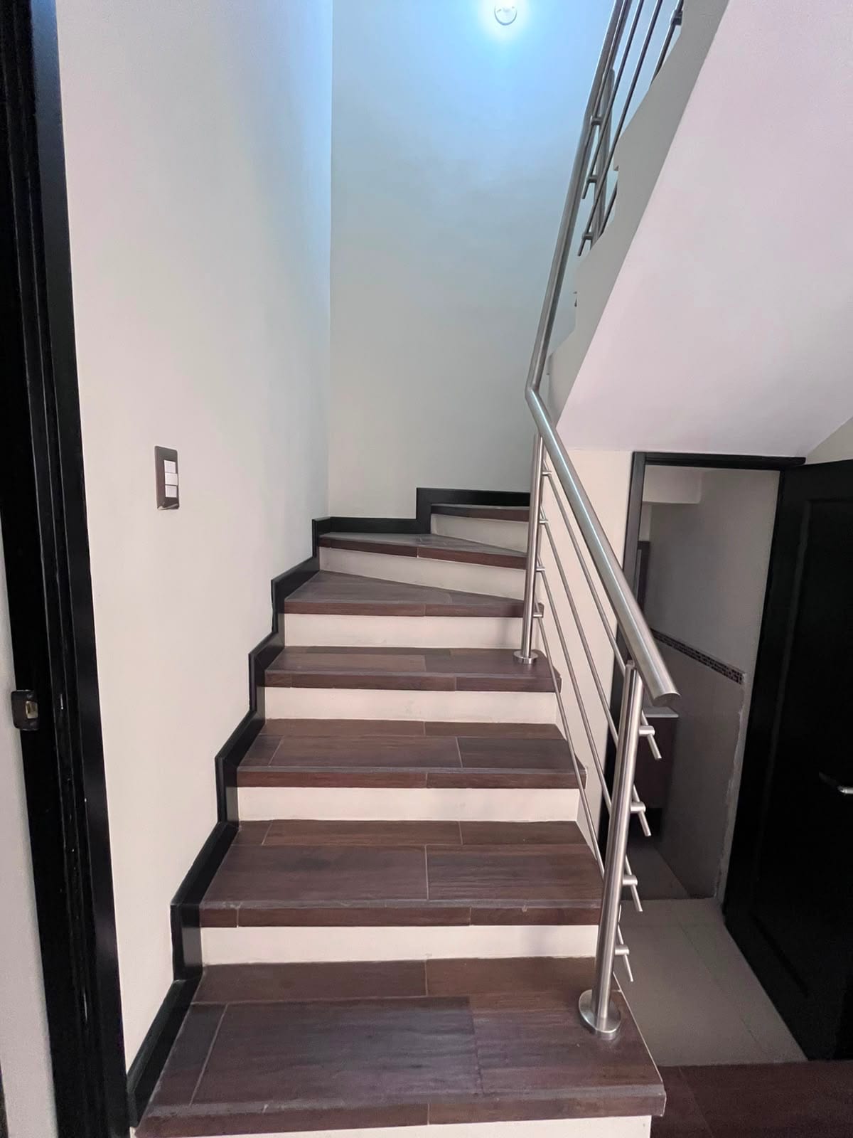 Para Estrenar Casa de 3 Habitaciones Zona 16 Puerta de Hierro — Casa en Venta en Hacienda Real, Zona 16, Guatemala, Ciudad — foto 5 de 17