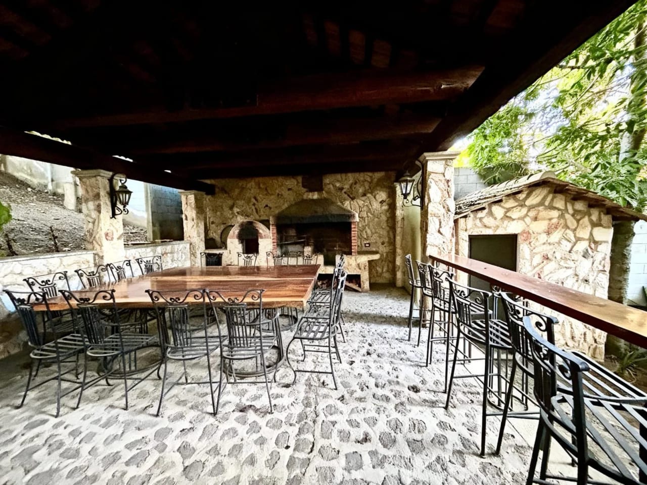 Mansion en VENTA Carretera Interamericana KM 33.8 Santa María Cauque — Casa en Venta en Santiago Sacatepéquez, Sacatepéquez — foto 11 de 13