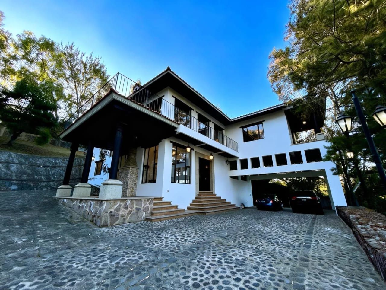 Mansion en VENTA Carretera Interamericana KM 33.8 Santa María Cauque — Casa en Venta en Santiago Sacatepéquez, Sacatepéquez — foto 1 de 13